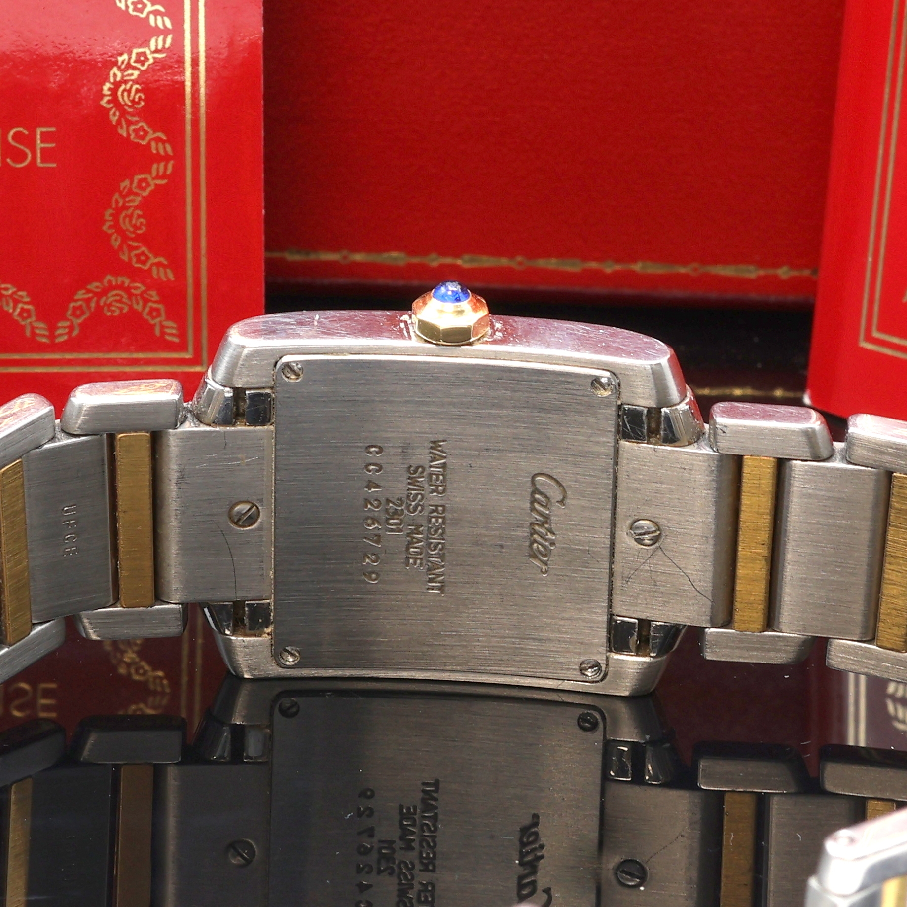 Detail d: CARTIER Tank Francaise Armbanduhr Referenz 2301, Schweiz verk. lt. beil. Pap. 02/1999, quarz, Edelstahl/Gold komb. inkl. orig. Gliederband m. dopp. ...