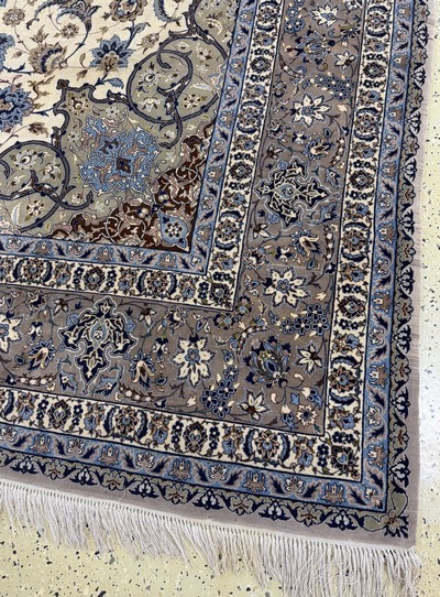 27104361a - Esfahan fein Persien, signiert´Ghafourian´,Mitte 20.Jhd, Korkwolle auf Seide, ca. 385 x ...