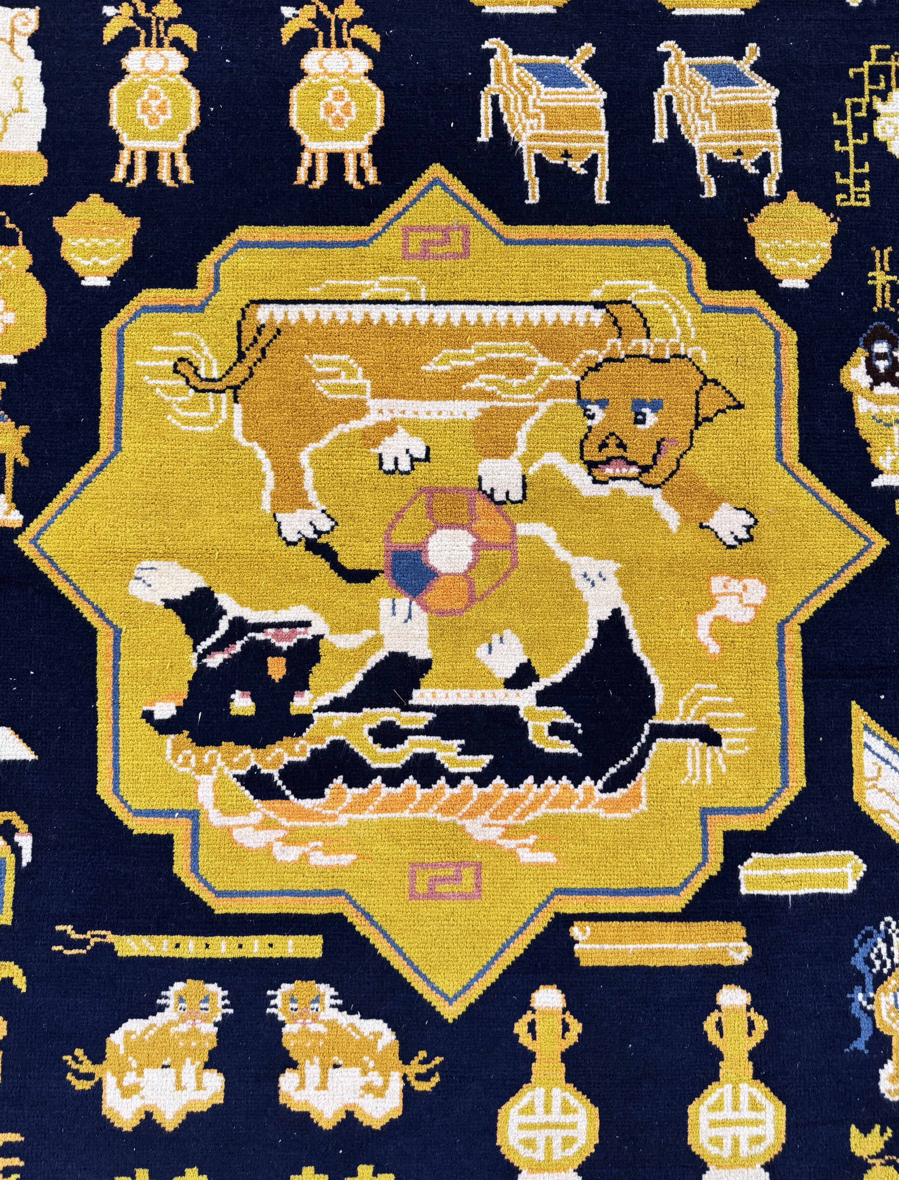 Detail d: Ning-Hsia antik, China, um 1900, Wolle auf Baumwolle, ca. 265 x 256 cm, EHZ: 1-2