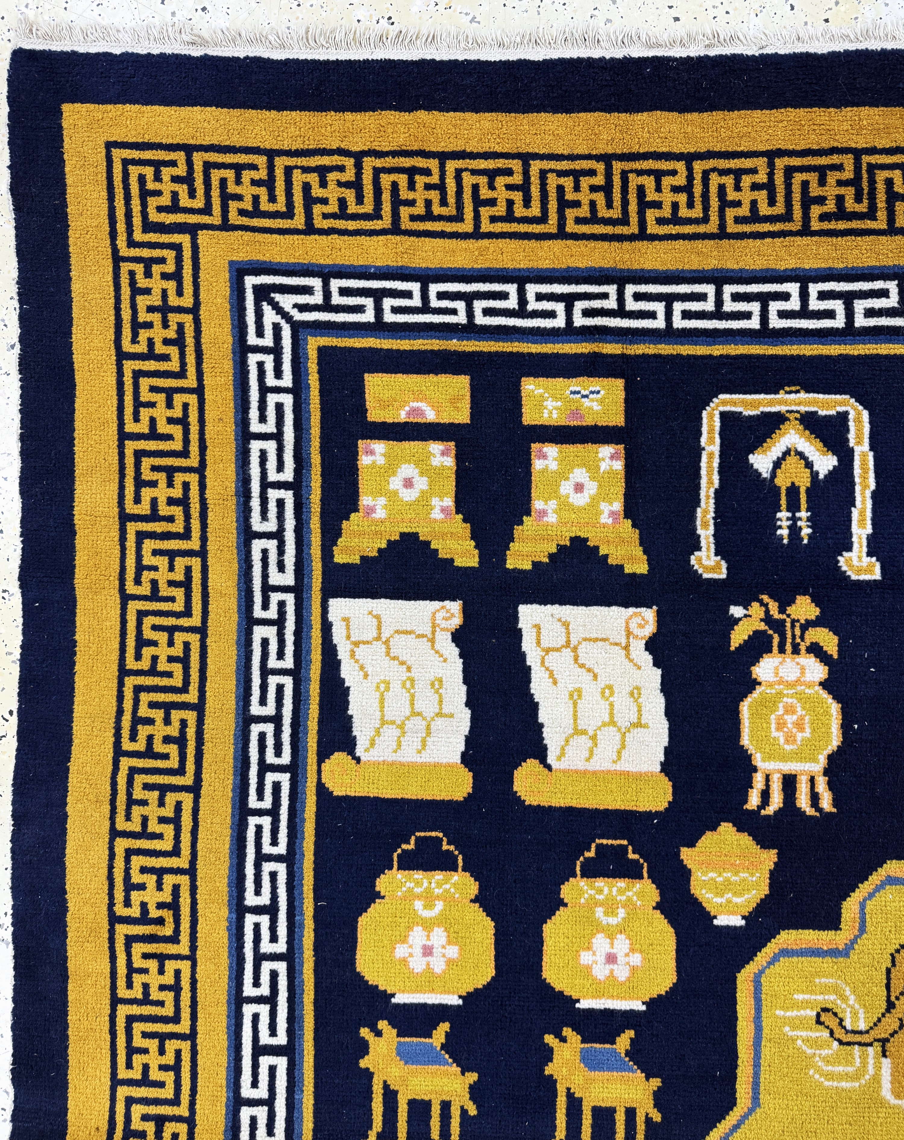 Detail e: Ning-Hsia antik, China, um 1900, Wolle auf Baumwolle, ca. 265 x 256 cm, EHZ: 1-2