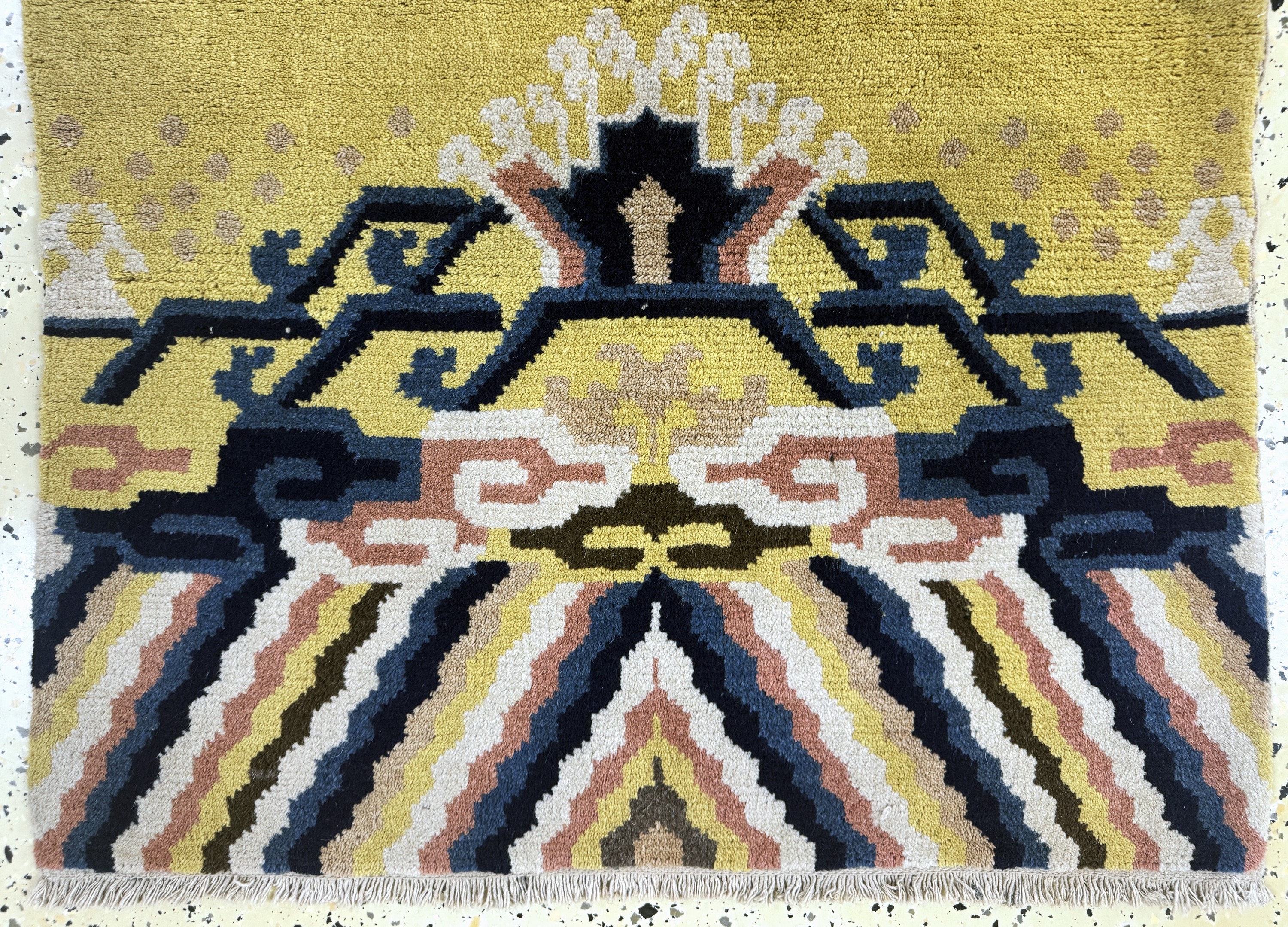 Detail c: "Säulenteppich"antik, chinesisch/mongolisch, um 1900, Wolle auf Baumwolle, ca. 175 x 80 cm, EHZ: 2
