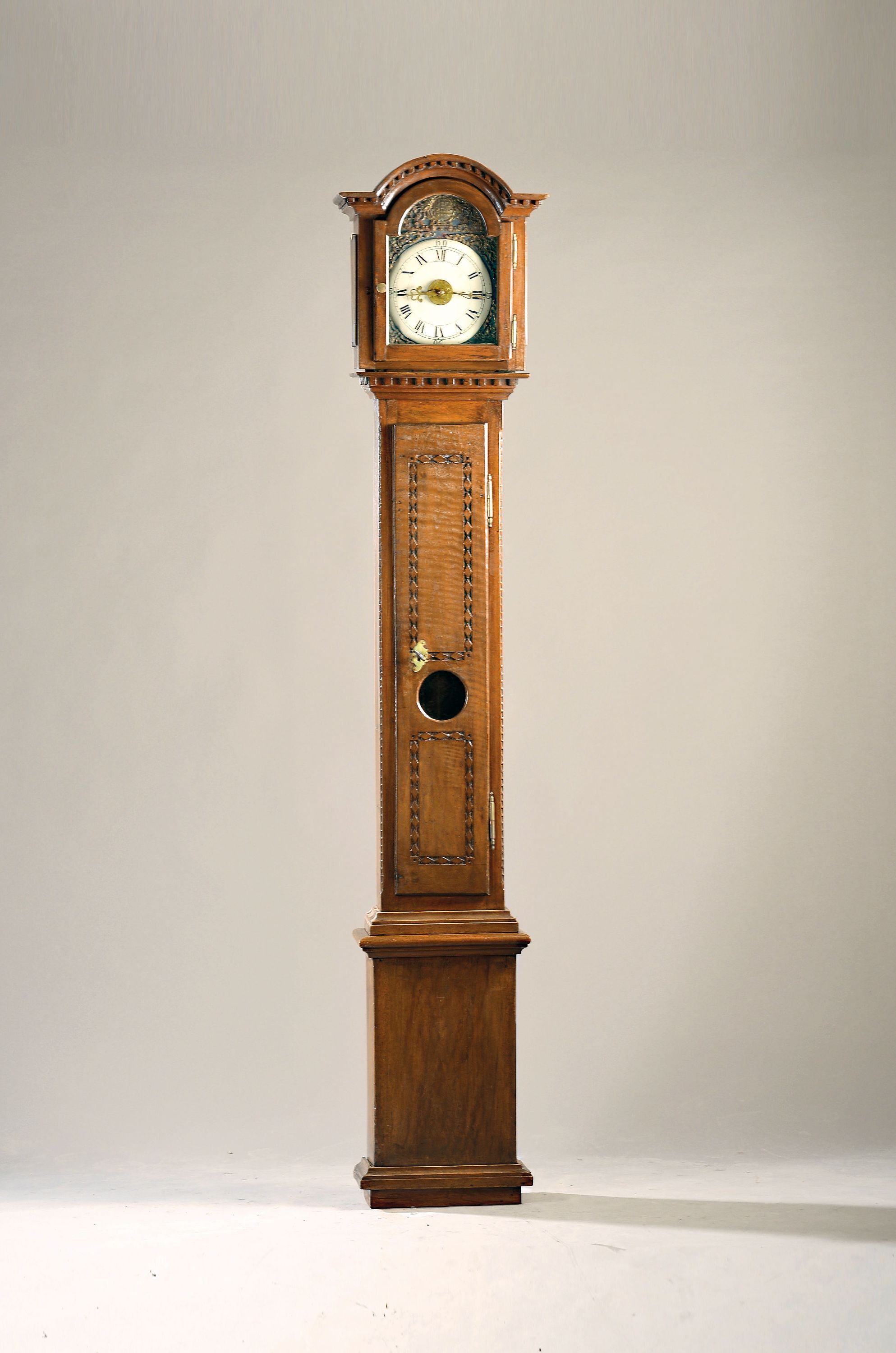Image 27104541 - Standuhr, Peter Schmitt, Lindenfels (Odenwald/Bergstrasse) um 1780, zweiteiliges ...