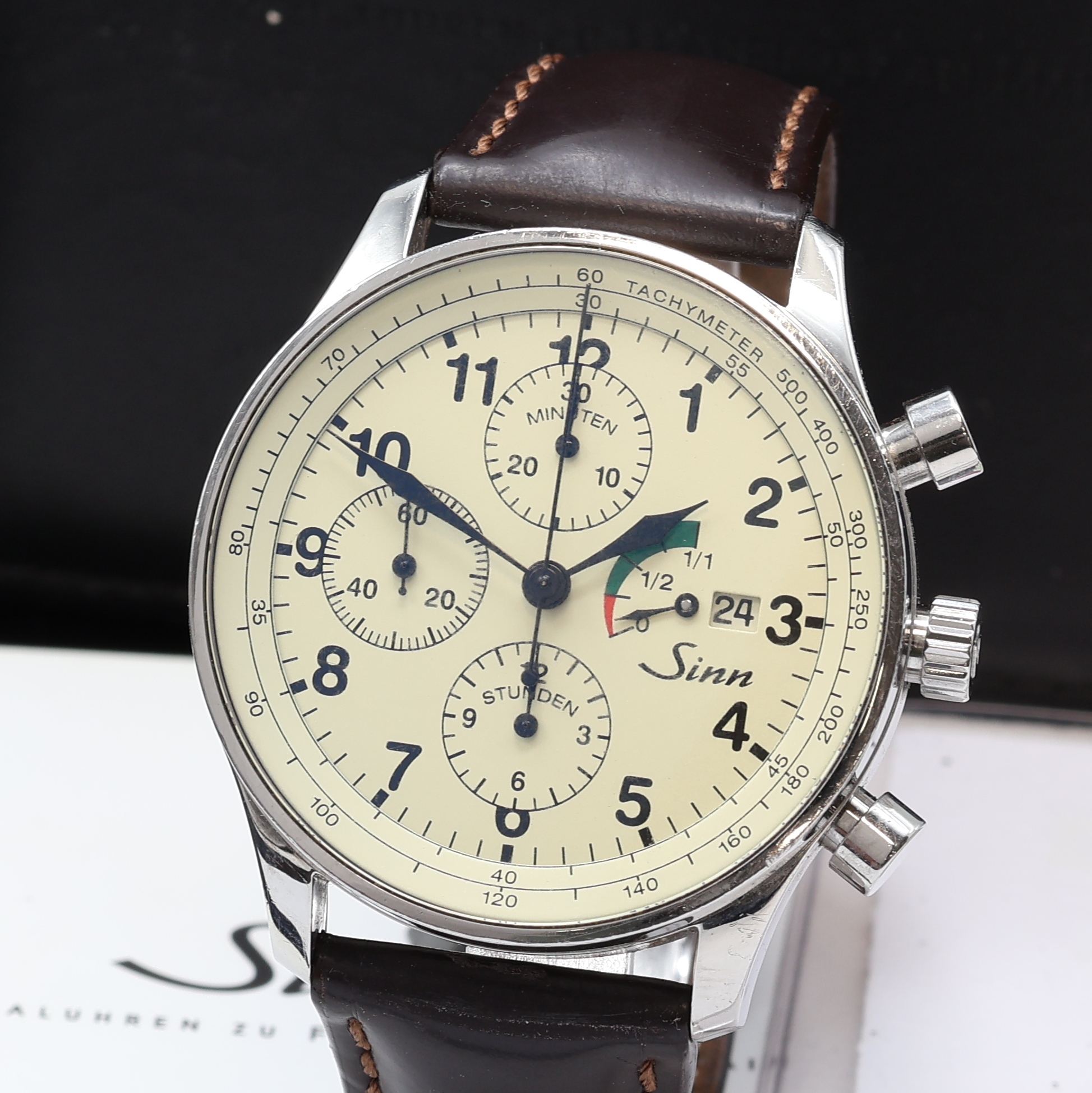 Detail a: SINN Klassik Armbandchronograph Referenz 956, Deutschland verk. lt. beil. Pap. 06/2008, Automatik, verschr. u. beids. vergl. Edelstahlgeh. inkl. ...