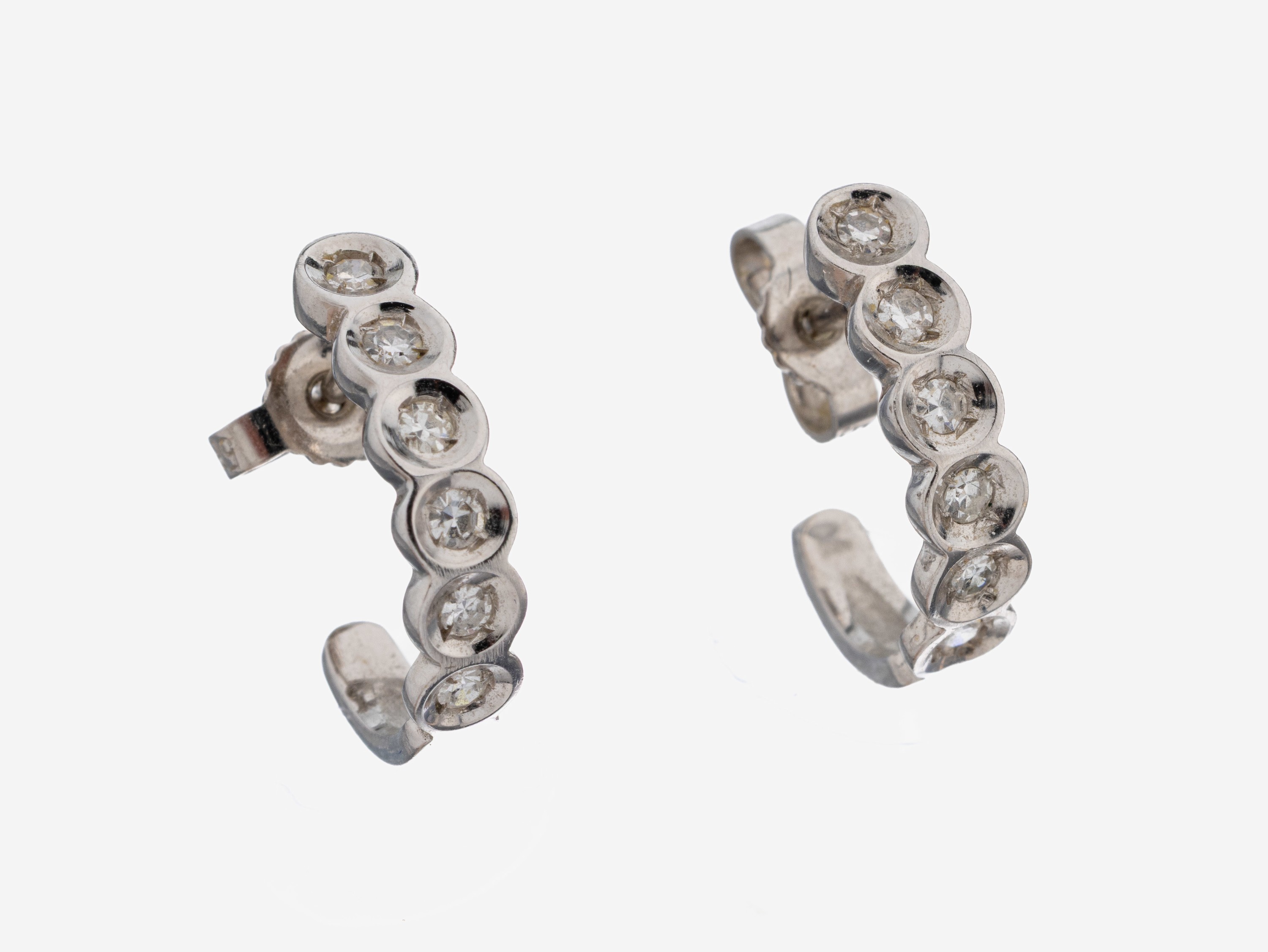 Image 27104871 - Paar 14 kt Gold Diamant-Ohrstecker, WG 585/000, 12 8/8-Diamanten zus. ca. 0.30 ct ...