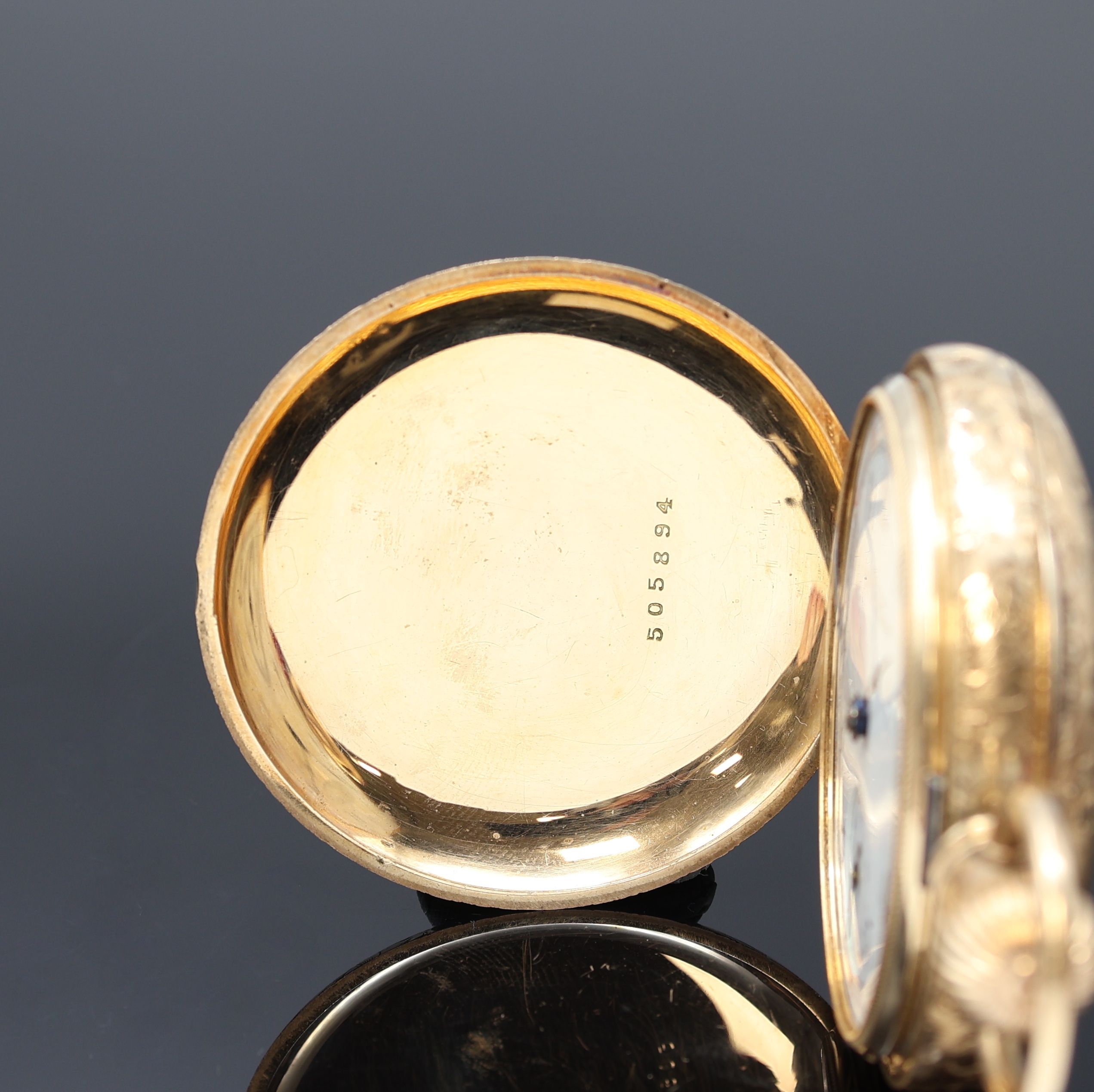 Detail a: WALTHAM/P.S. BARTLETT schwere Savonette Herrentaschenuhr in RG 585/000, USA um 1890, aufw. guill. und floral graviertes 3-Deckel Goldgehäuse, ...