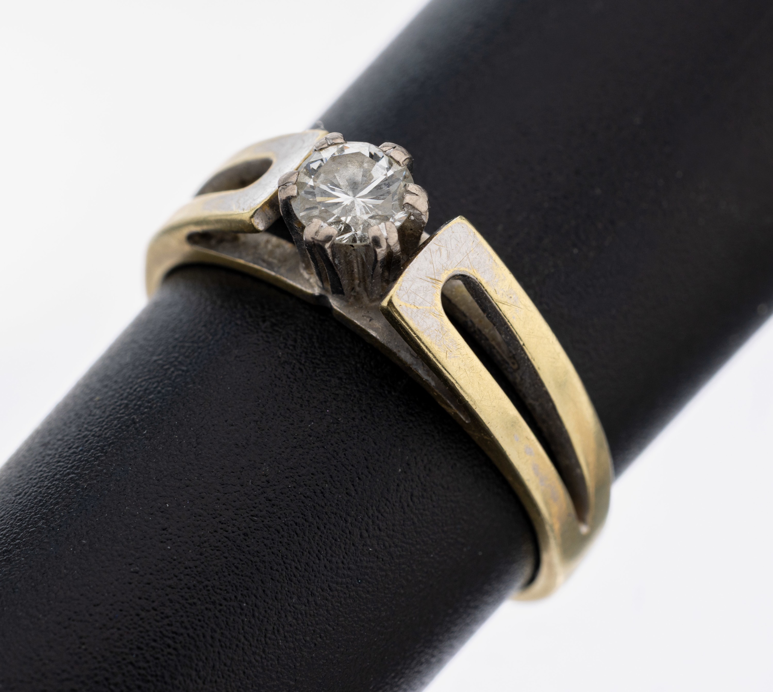 Image 27104930 - 14 kt Gold Brillant-Ring, WG 585/000, Brillant ca. 0.30 ct l.get.Weiß/p, RW 56, ca. ...
