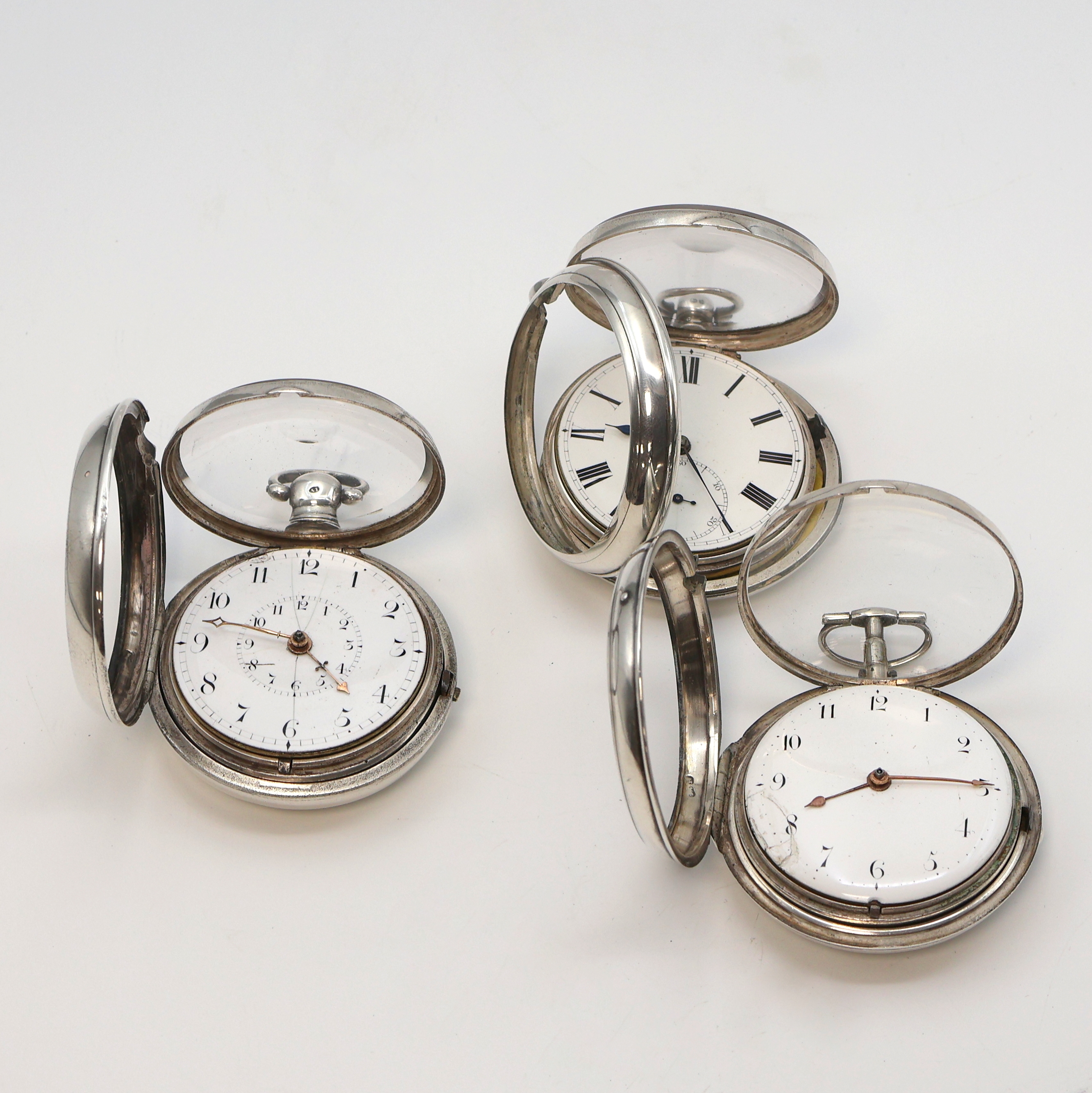 Detail e: Konvolut: 5 offene und eine Savonette Taschenuhr in Silber Gewicht ca. 796g, 3 x mit Spindelwerk und 3 x mit Spitzzahnankerwerk, 3 davon mit ...