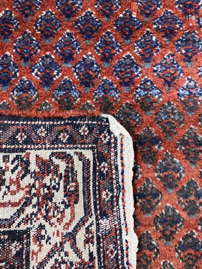 27105181d - Antiker Serabend(Fragment), Persien, um 1900, Wolle auf Baumwolle, ca. 240 x 90 cm, ...