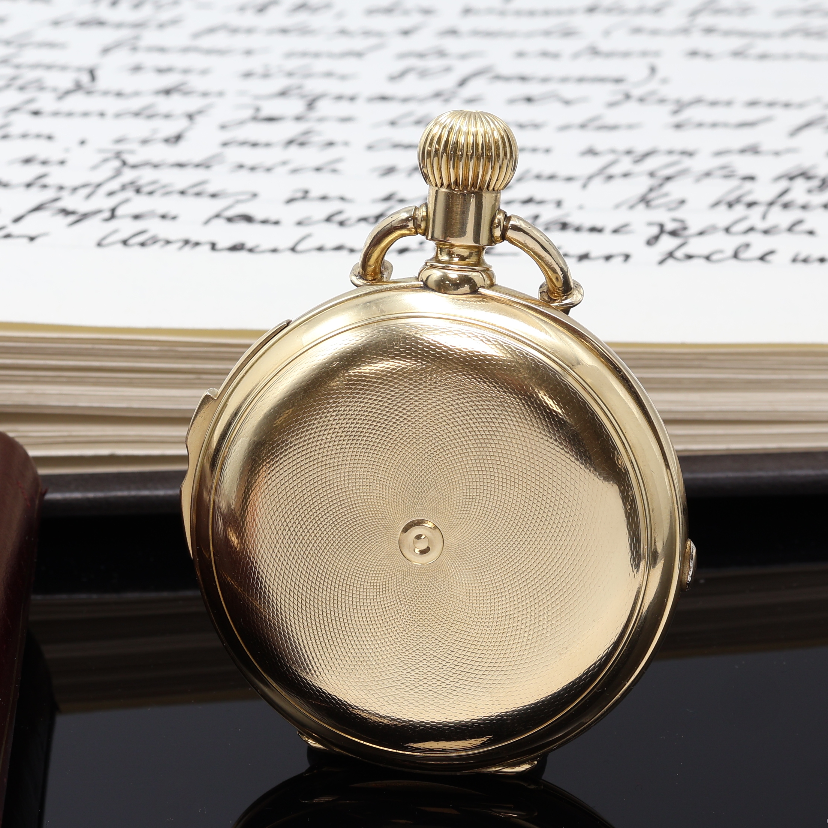 Detail d: HUGUENIN 170 Gramm schwere Herrensavonette in GG 750/000 mit Minuten-Repetition und Chronograph , Schweiz um 1890, schweres guill. 3 Deckel Goldgeh. ...