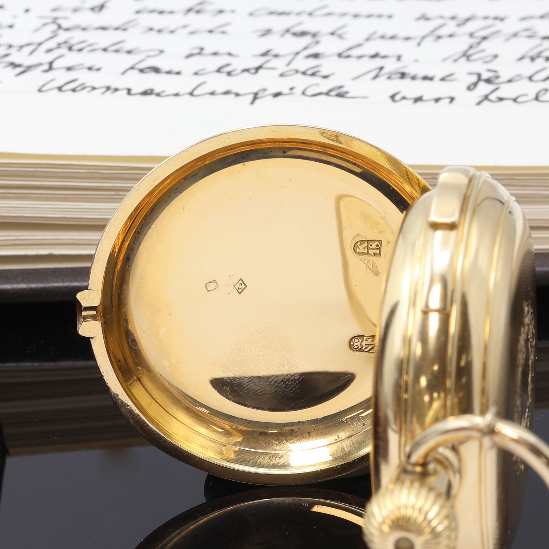 Detail e: HUGUENIN 170 Gramm schwere Herrensavonette in GG 750/000 mit Minuten-Repetition und Chronograph , Schweiz um 1890, schweres guill. 3 Deckel Goldgeh. ...