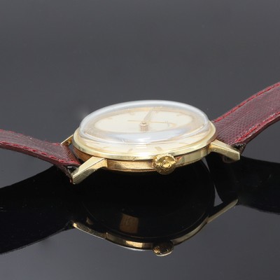 27105327c - OMEGA Herrenarmbanduhr in GG 585/000 Referenz 14720 1, Schweiz um 1961, Handaufzug, ...