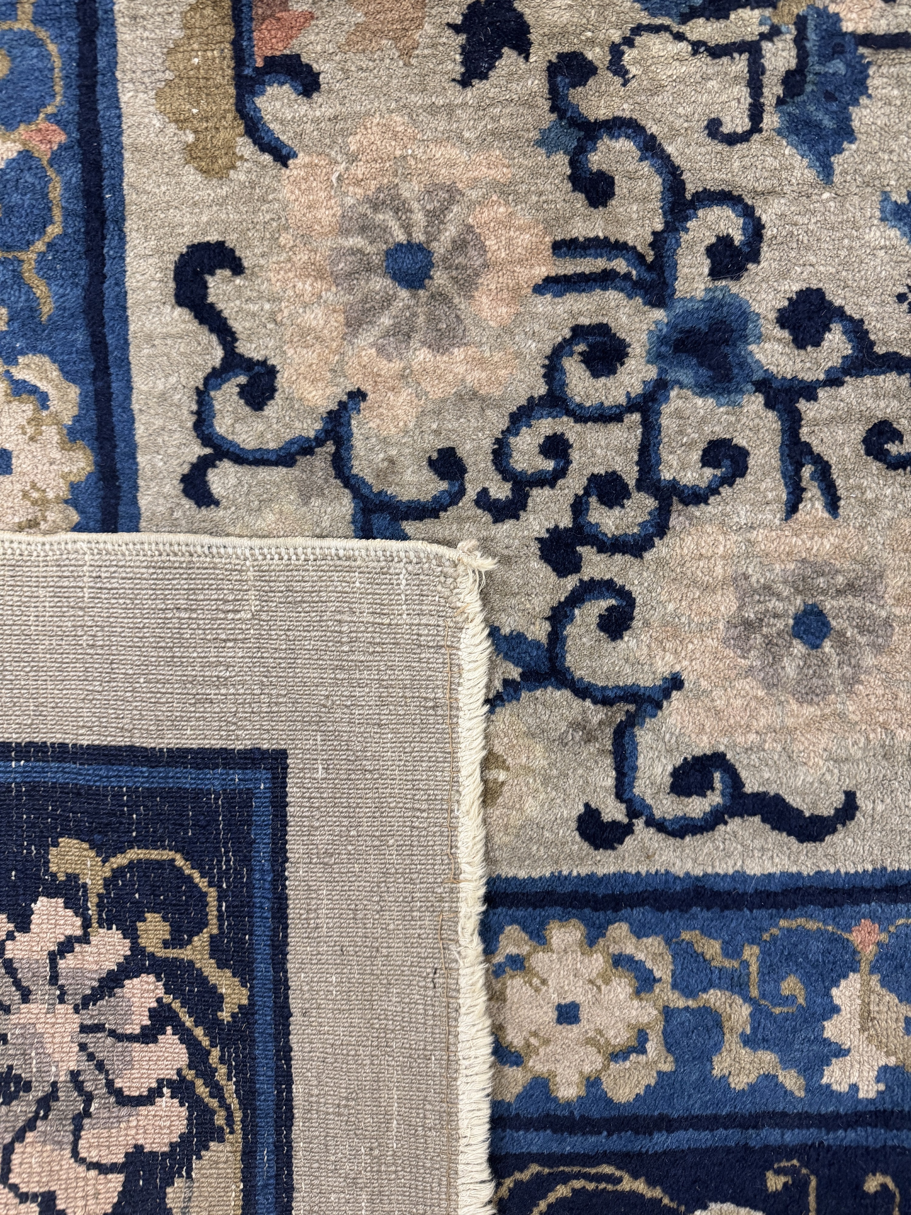 Detail j: Antiker Peking, China, um 1900, Wolle auf Baumwolle, ca. 290 x 250 cm, Reinigungsbedürftig, EHZ: 2-3