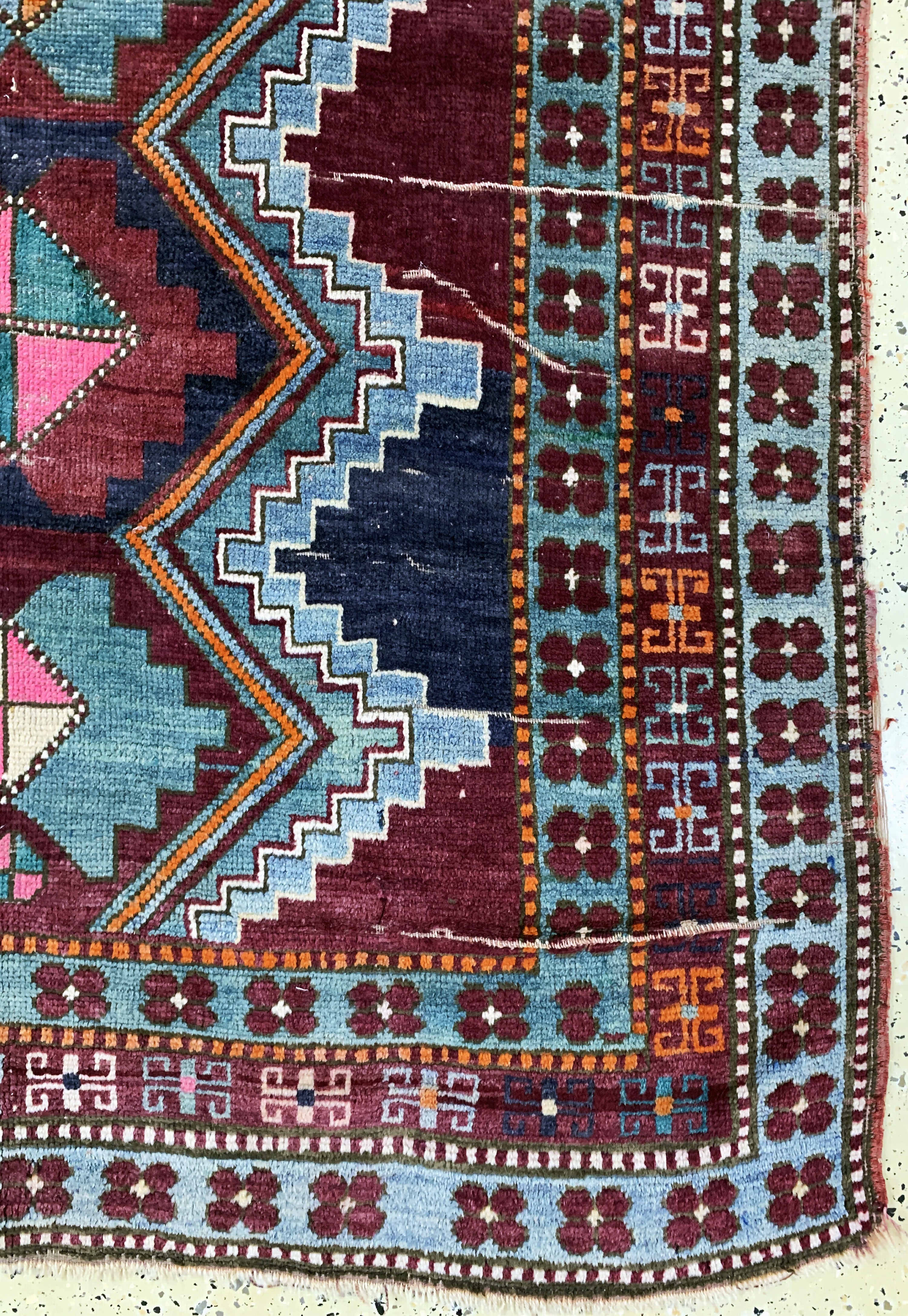 Detail a: Karabagh Kazak antik, Kaukasus, datiert 1904, Wolle auf Wolle, ca. 240 x 148 cm, EHZ: 4