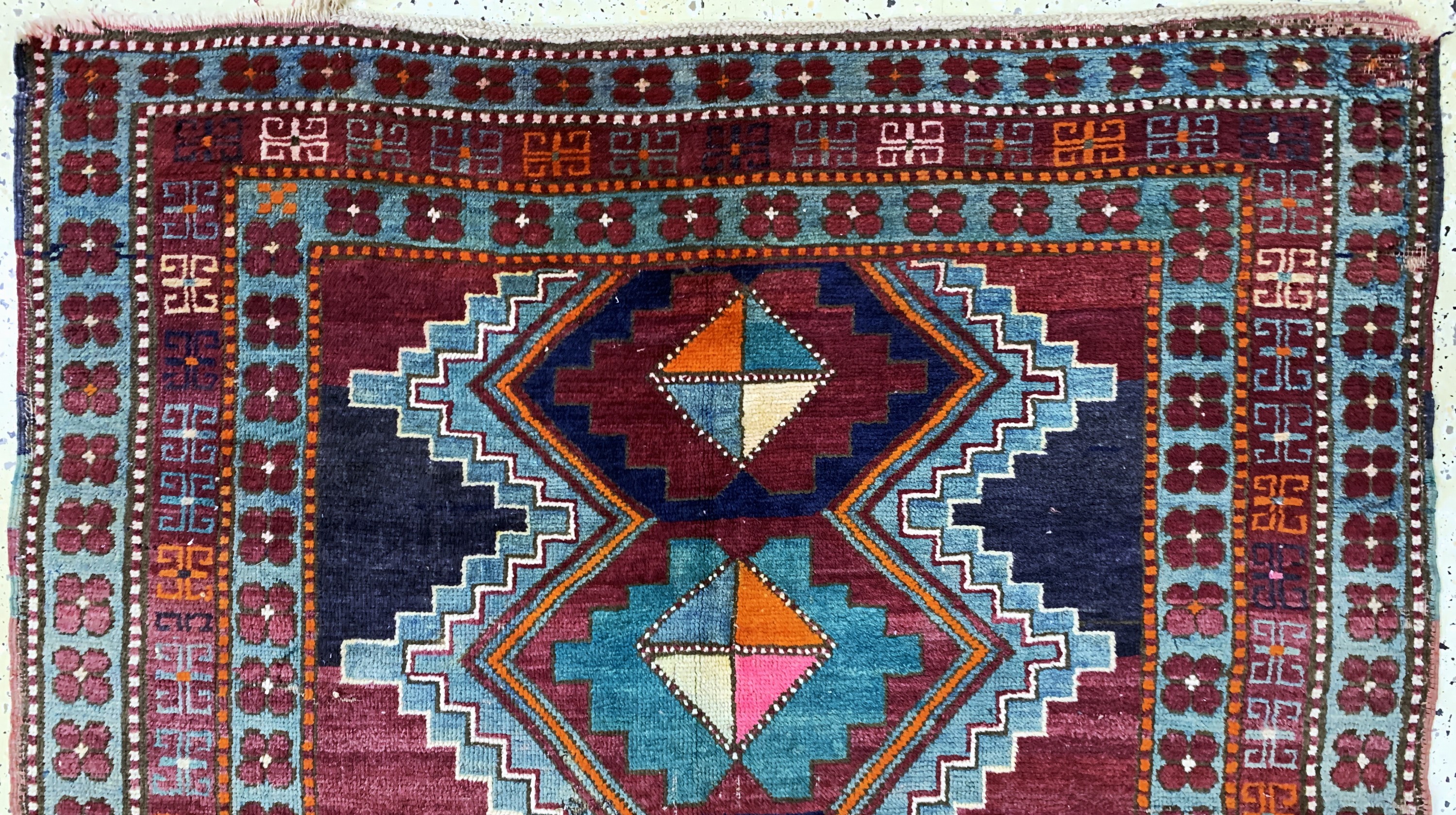 Detail e: Karabagh Kazak antik, Kaukasus, datiert 1904, Wolle auf Wolle, ca. 240 x 148 cm, EHZ: 4