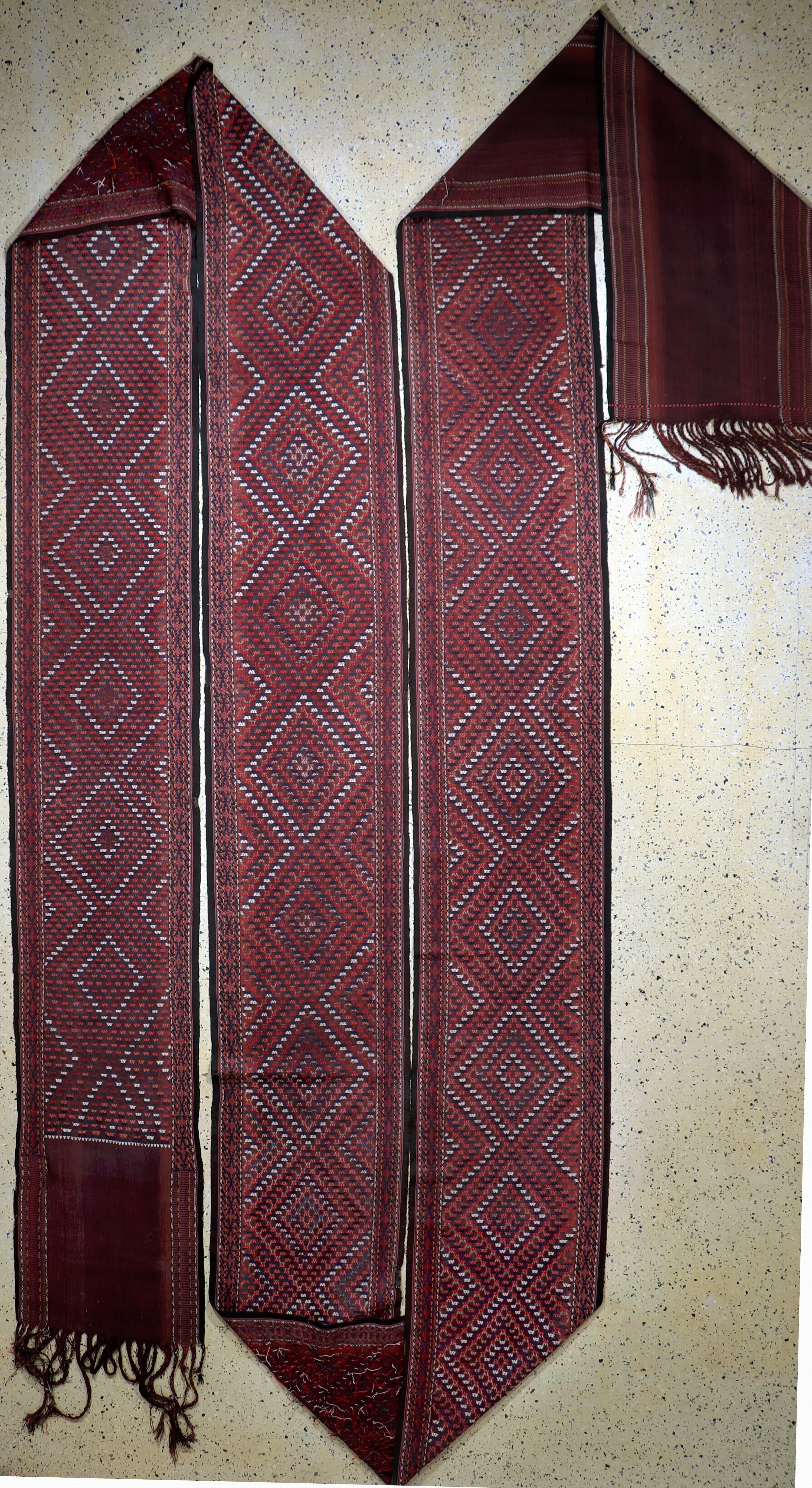 Image 27106537 - Yomud Zeltband antik, Turkmenistan, um 1900, Wolle auf Wolle, ca. 1410 x 63 cm, EHZ: 2 ...