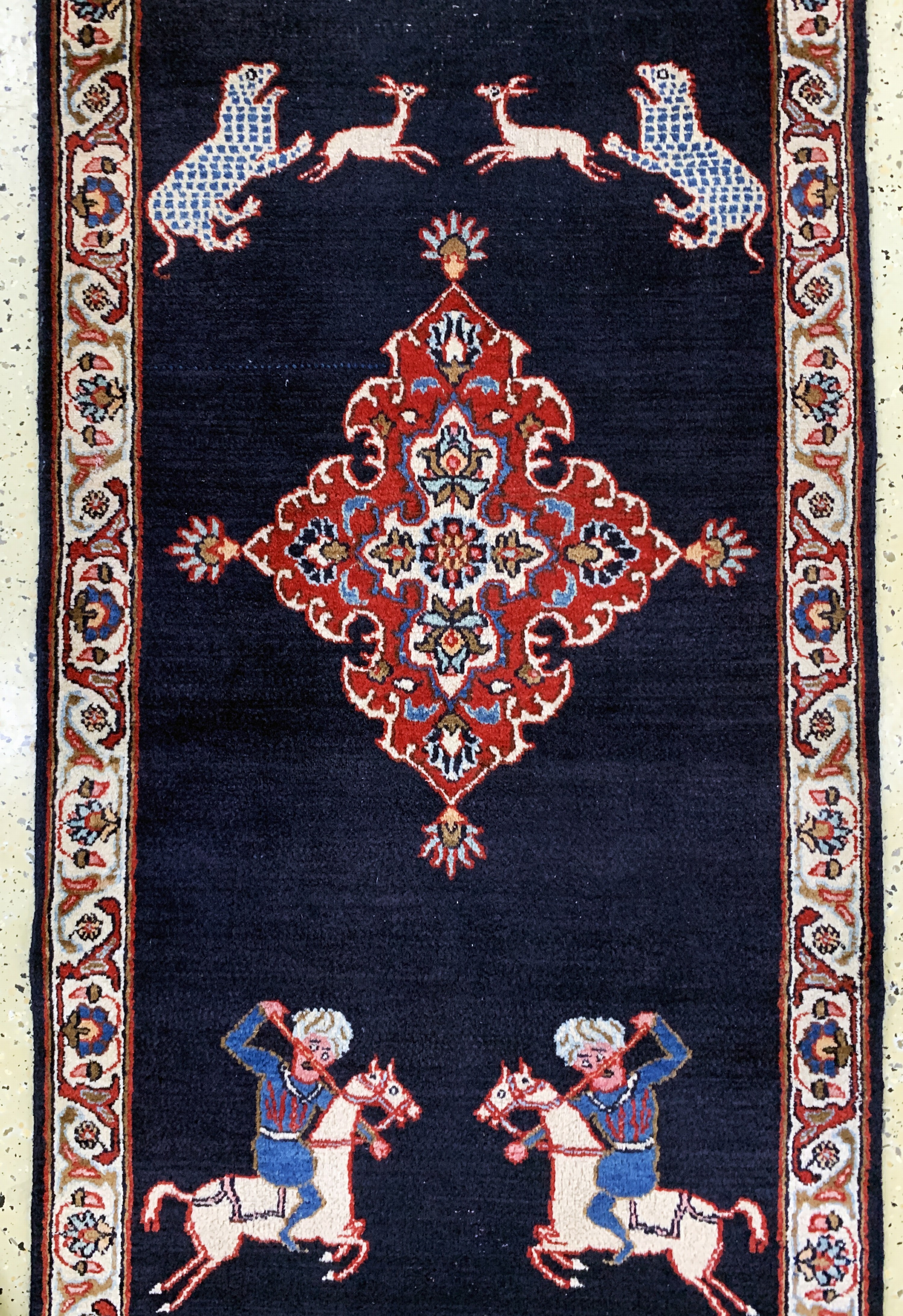 Detail c: Mesched Persien, Mitte 20.Jhd, Wolle auf Baumwolle, ca. 395 x 78 cm, EHZ: 3
