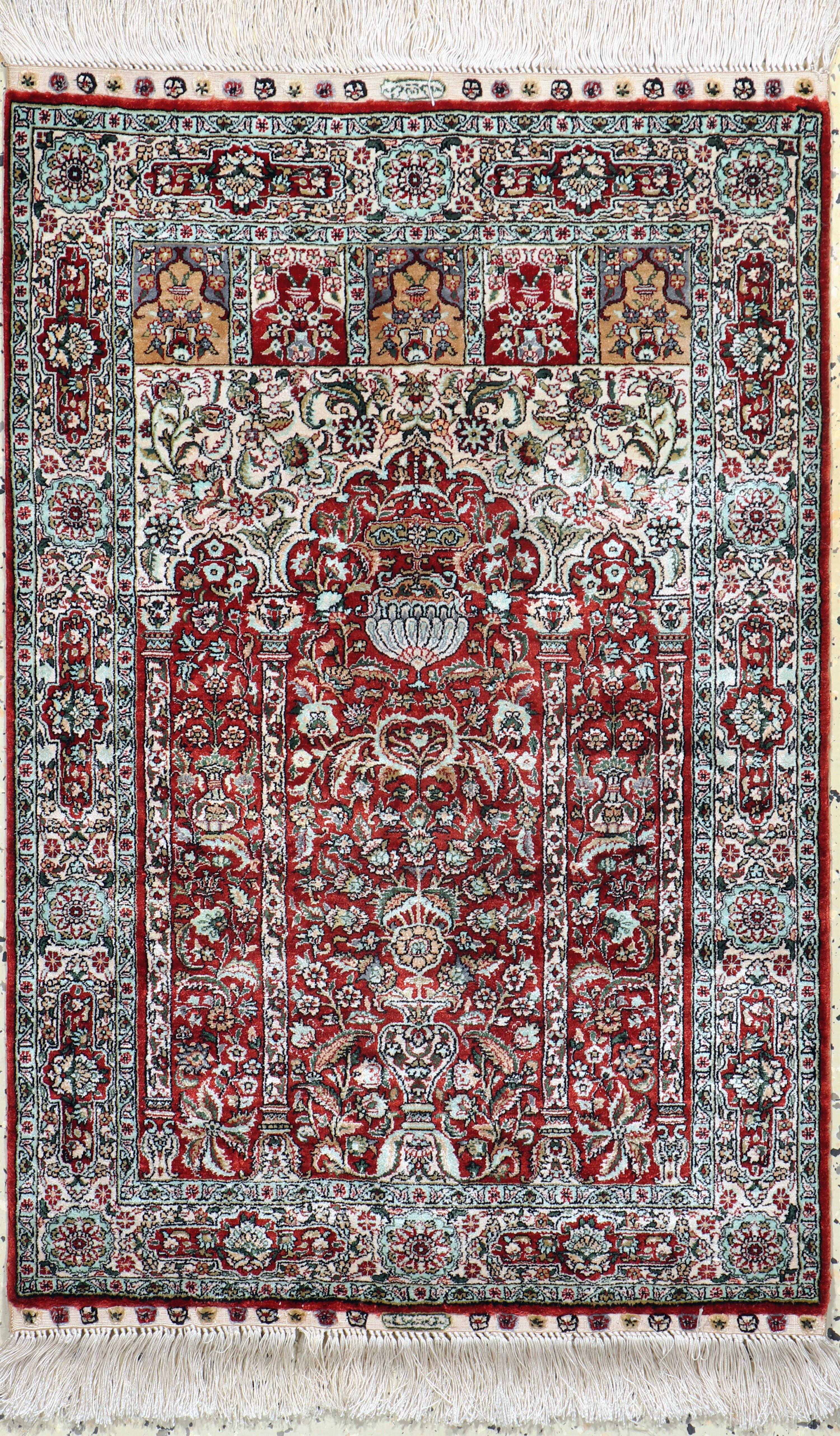 Image 27106551 - Hereke Seide fein, China, Ende 20.Jhd, reine Naturseide, ca. 95 x 62 cm, ca. 1,0 ...