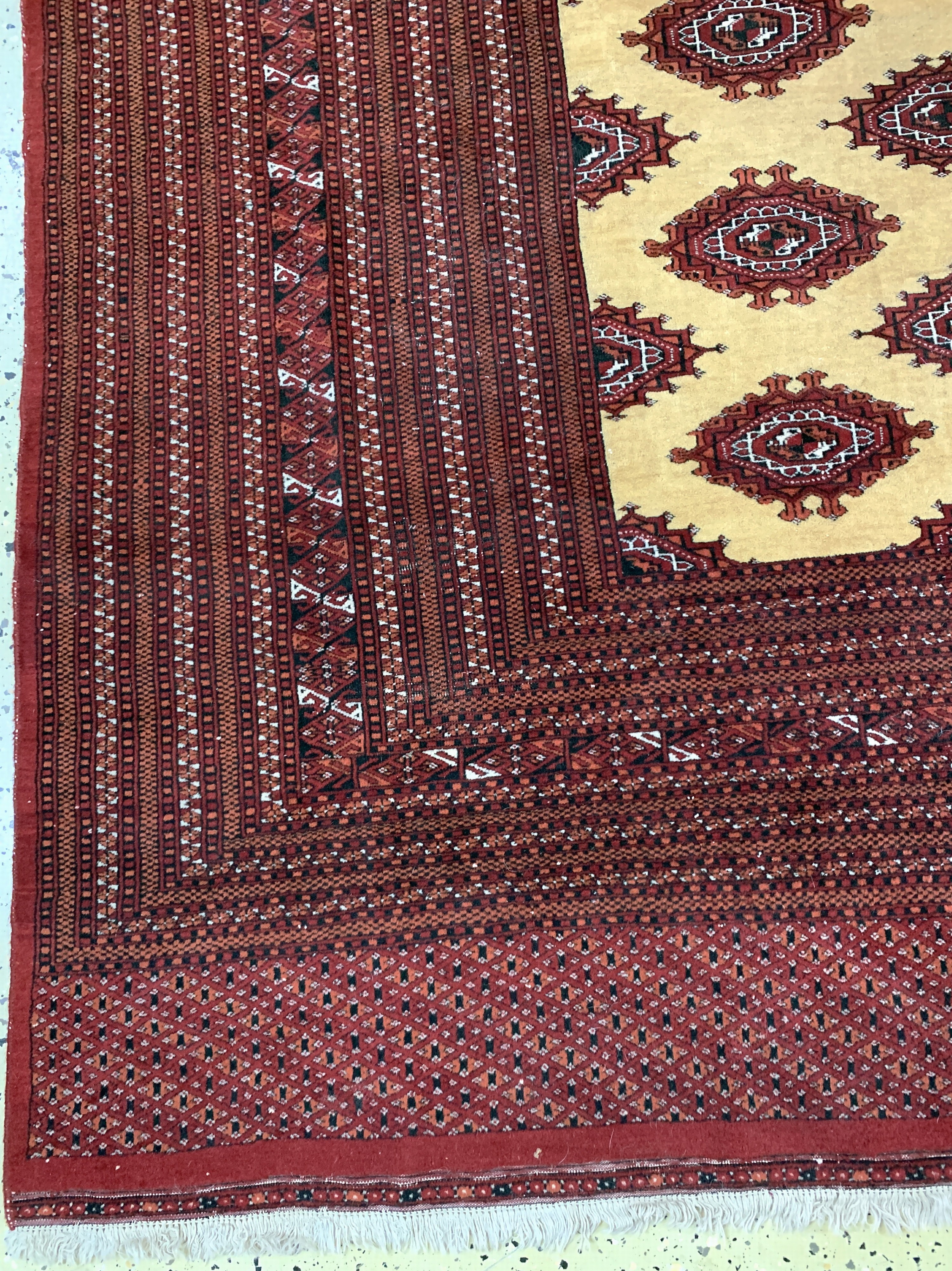 Detail b: Buchara fein, Pakistan, Ende 20.Jhd, Wolle auf Baumwolle, ca. 350 x 255 cm, EHZ: 2