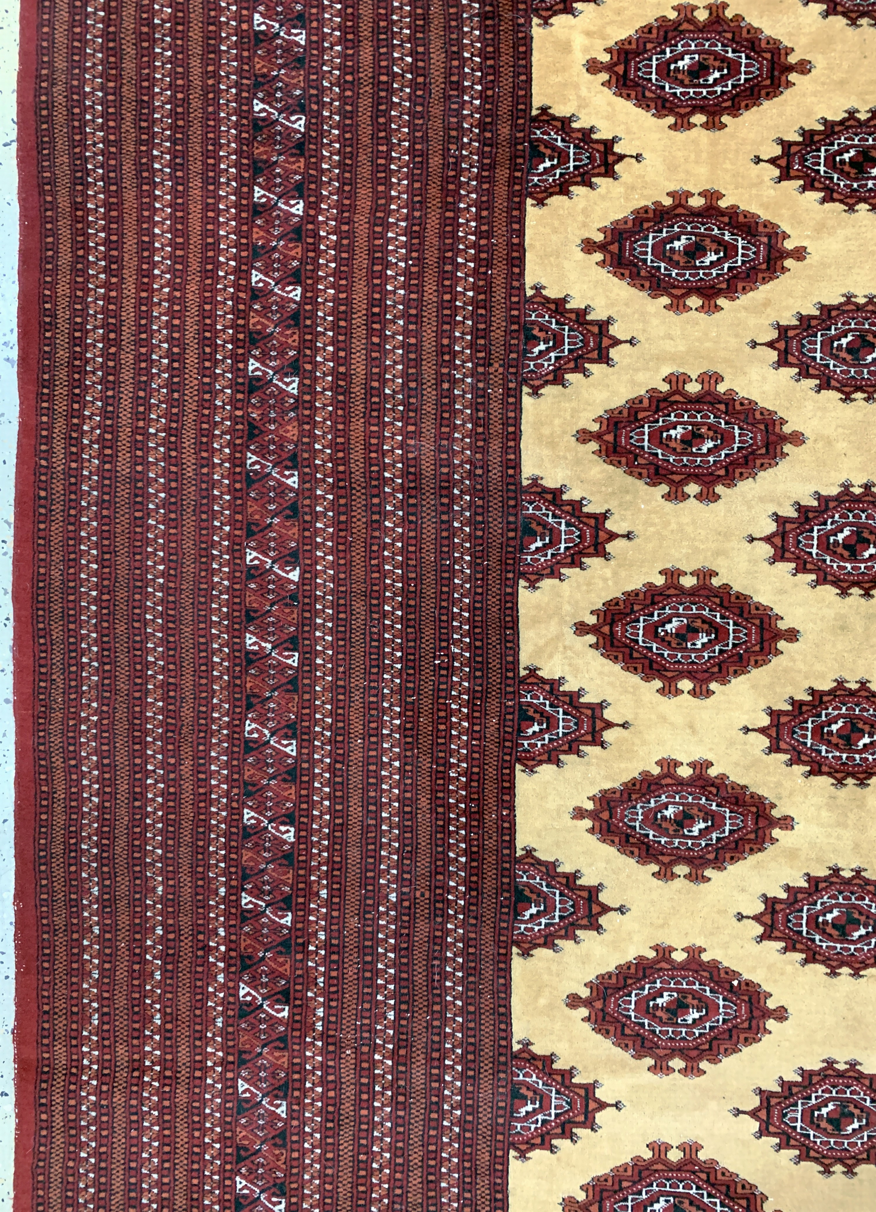 Detail c: Buchara fein, Pakistan, Ende 20.Jhd, Wolle auf Baumwolle, ca. 350 x 255 cm, EHZ: 2