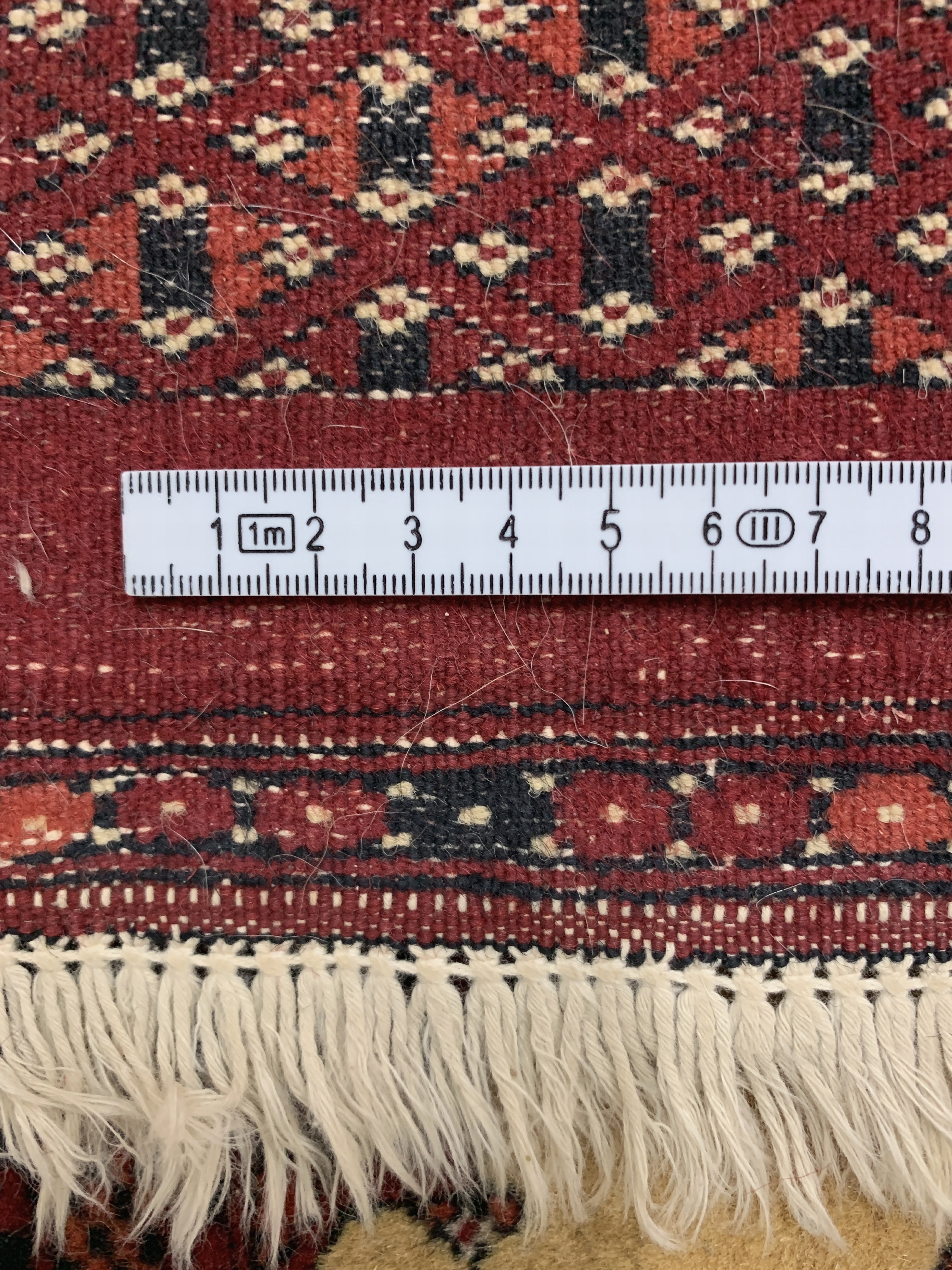 Detail j: Buchara fein, Pakistan, Ende 20.Jhd, Wolle auf Baumwolle, ca. 350 x 255 cm, EHZ: 2