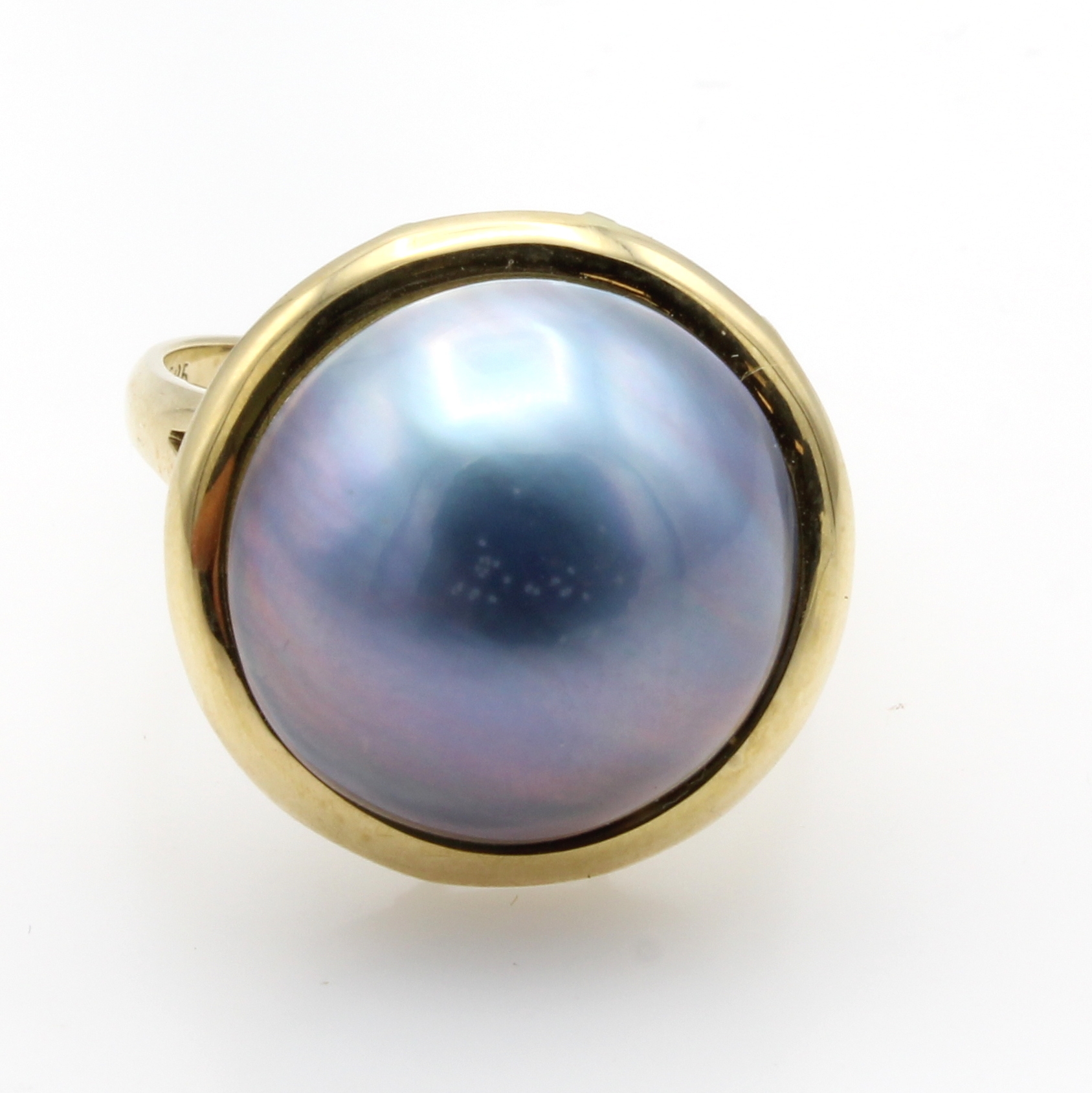 Image 27107216 - Ring mit Mabéperle, GG 585/000, graue Perle , D. ca. 16 mm, RW ca. 58 Schätzpreis: ...