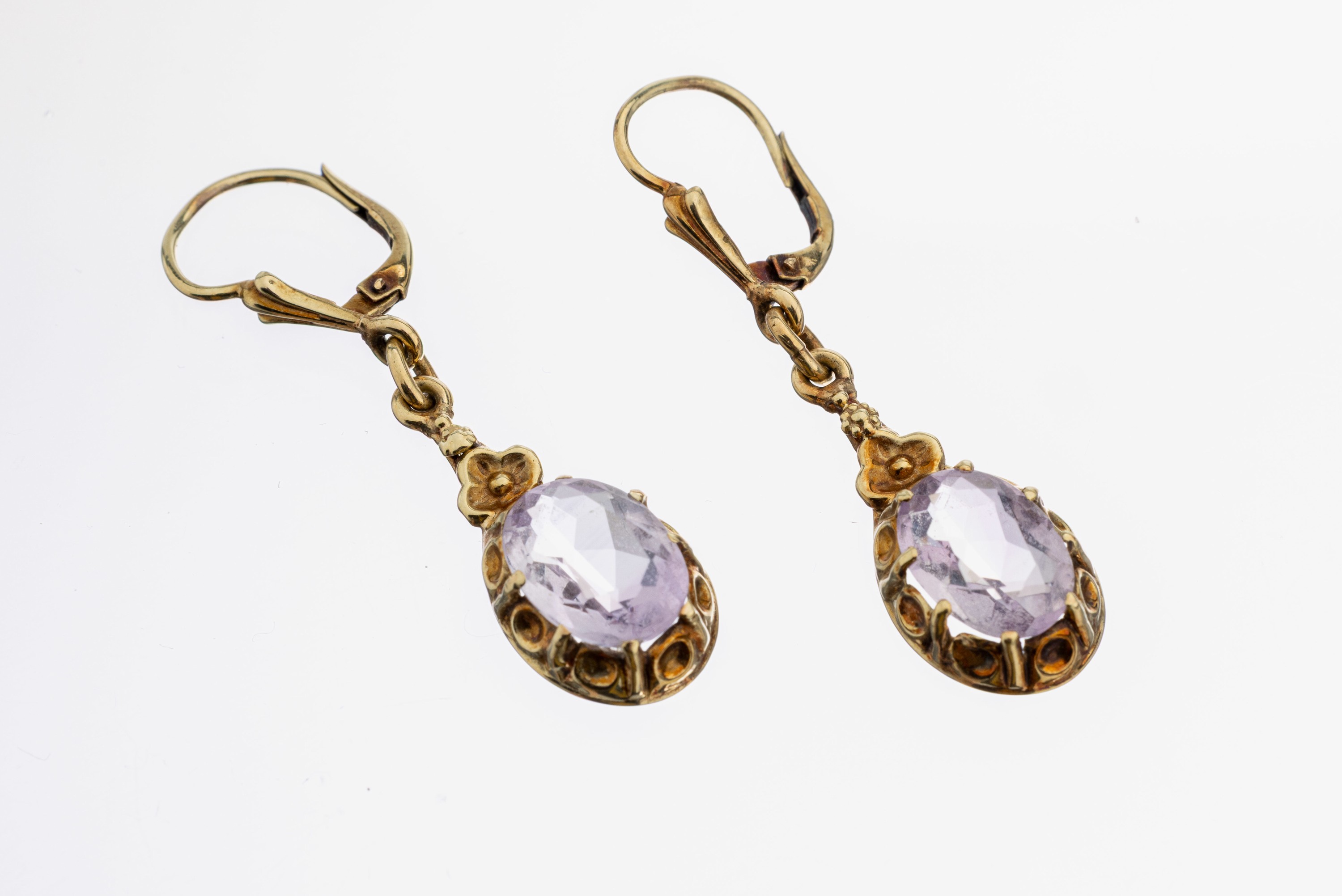 Image 27107241 - Paar 14 kt Gold Amethyst-Ohrhänger, 1950er Jahre, GG 585/000, länglich bewegl., 2 ...