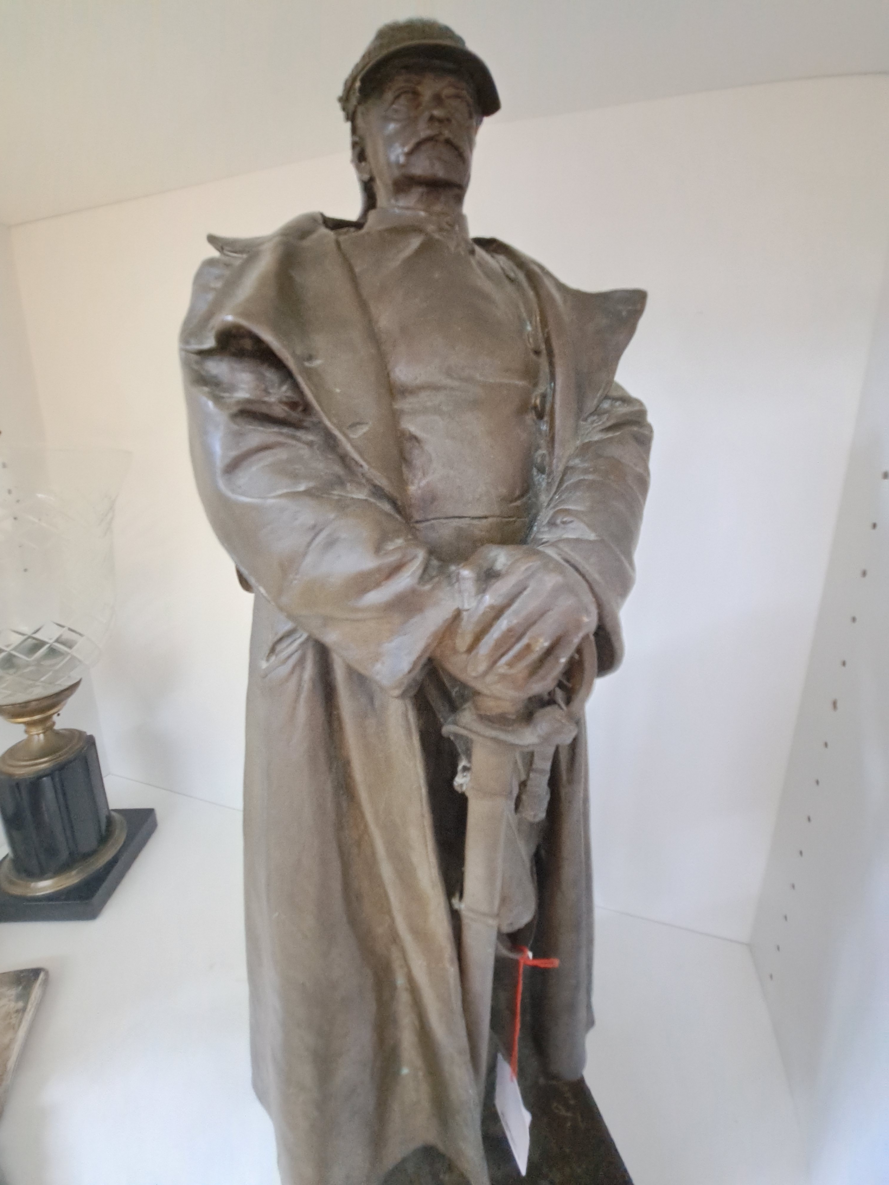 Detail b: Ludwig Cauer, 1866-1947 Bad Kreuznach, großes Standbild des Otto von Bismarck, Bronze patiniert, Guss v. H. Noack, Friedenau- Berlin, vgl. Standbild ...