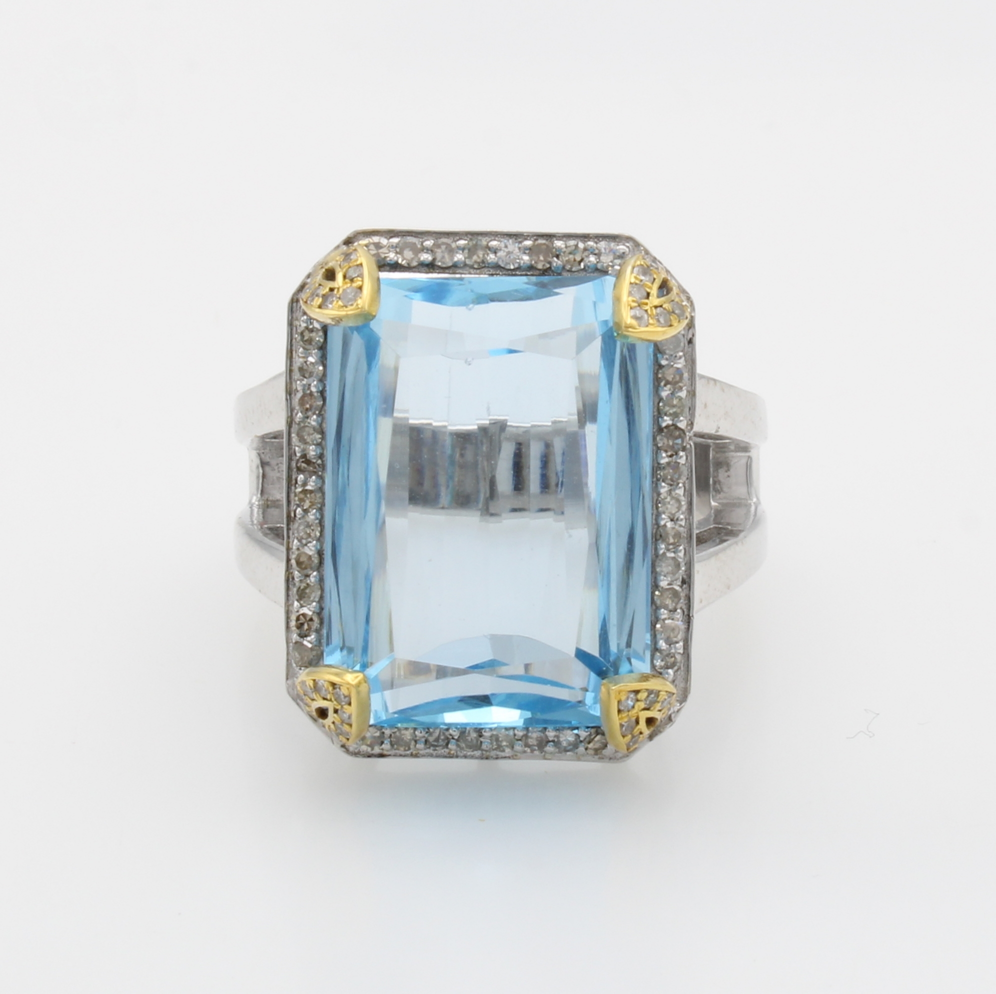 Image 27107776 - Ring mit Blautopas und Diamanten, 925er Silber, achteck. Blautopas (beh.) ca. 23.5 ...