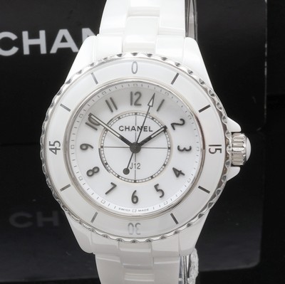 27107764a - CHANEL J12 neuwertige Damenarmbanduhr Referenz H5698, quarz, weißes Keramikgeh. inkl. ...