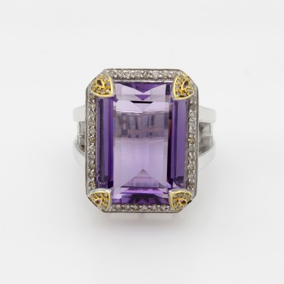 27107772a - Ring mit Amethyst und Diamanten, 925er Silber, geteilte Ringschiene, achteck. Amethyst ...
