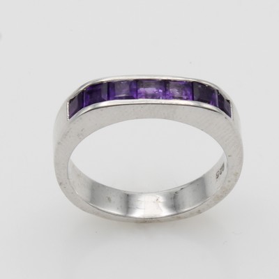 27107782a - Ring mit Amethysten, 925er Silber, Amethyst-carrées zus. ca. 1.16 ct, RW ca. 56 ...