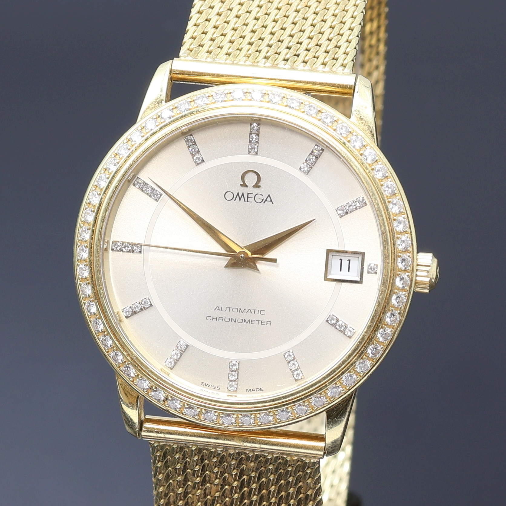 Detail a: OMEGA Chronometer Armbanduhr mit Diamanten in GG 750/000 Referenz 268.1050/468.1050, Schweiz um 1995, Automatik, Boden aufgedr., neutr. Goldband in ...