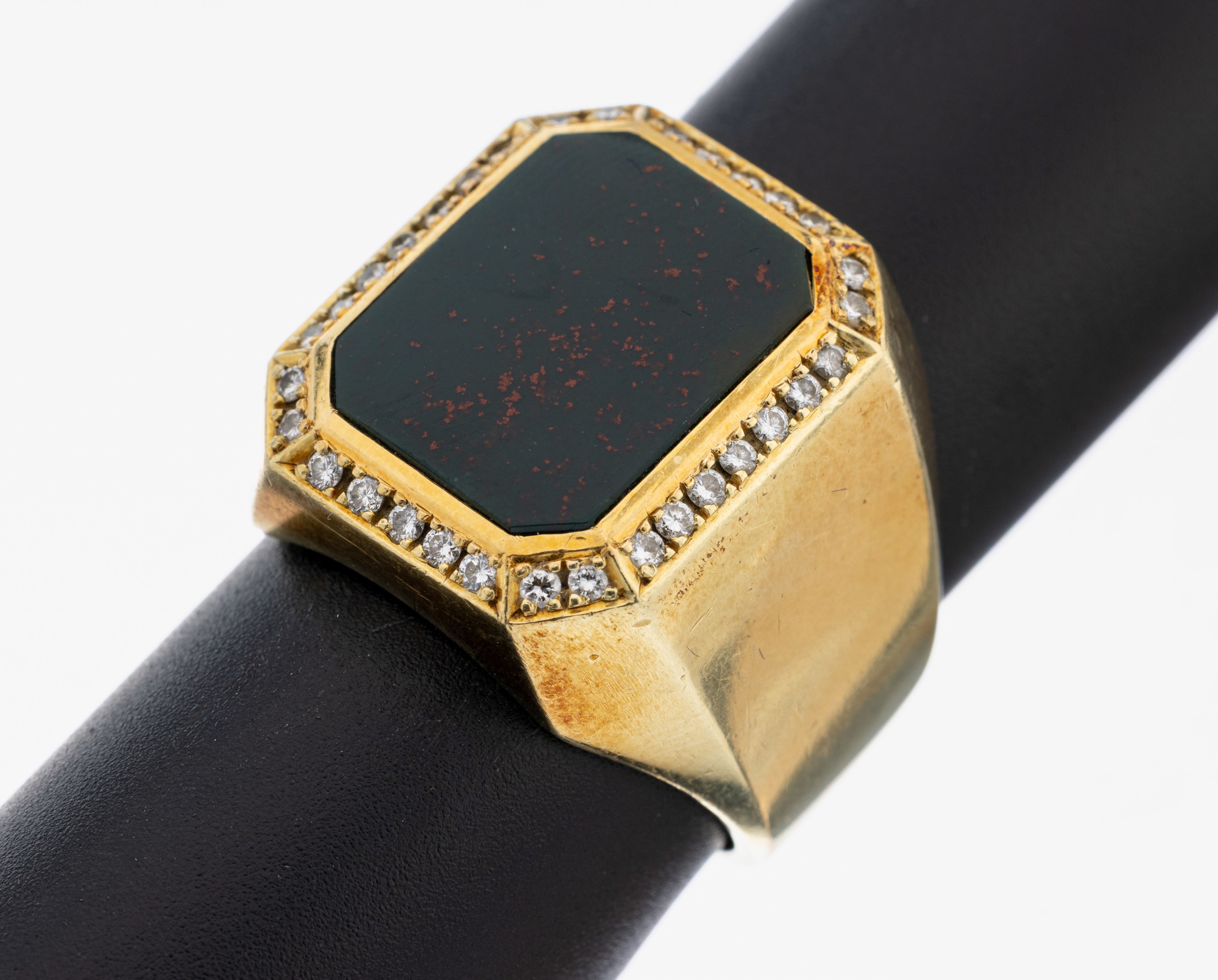 Image 27107875 - 14 kt Gold Jaspis-Brillant-Ring, GG 585/000, schwere qualitätvolle Verarbeitung, freie ...