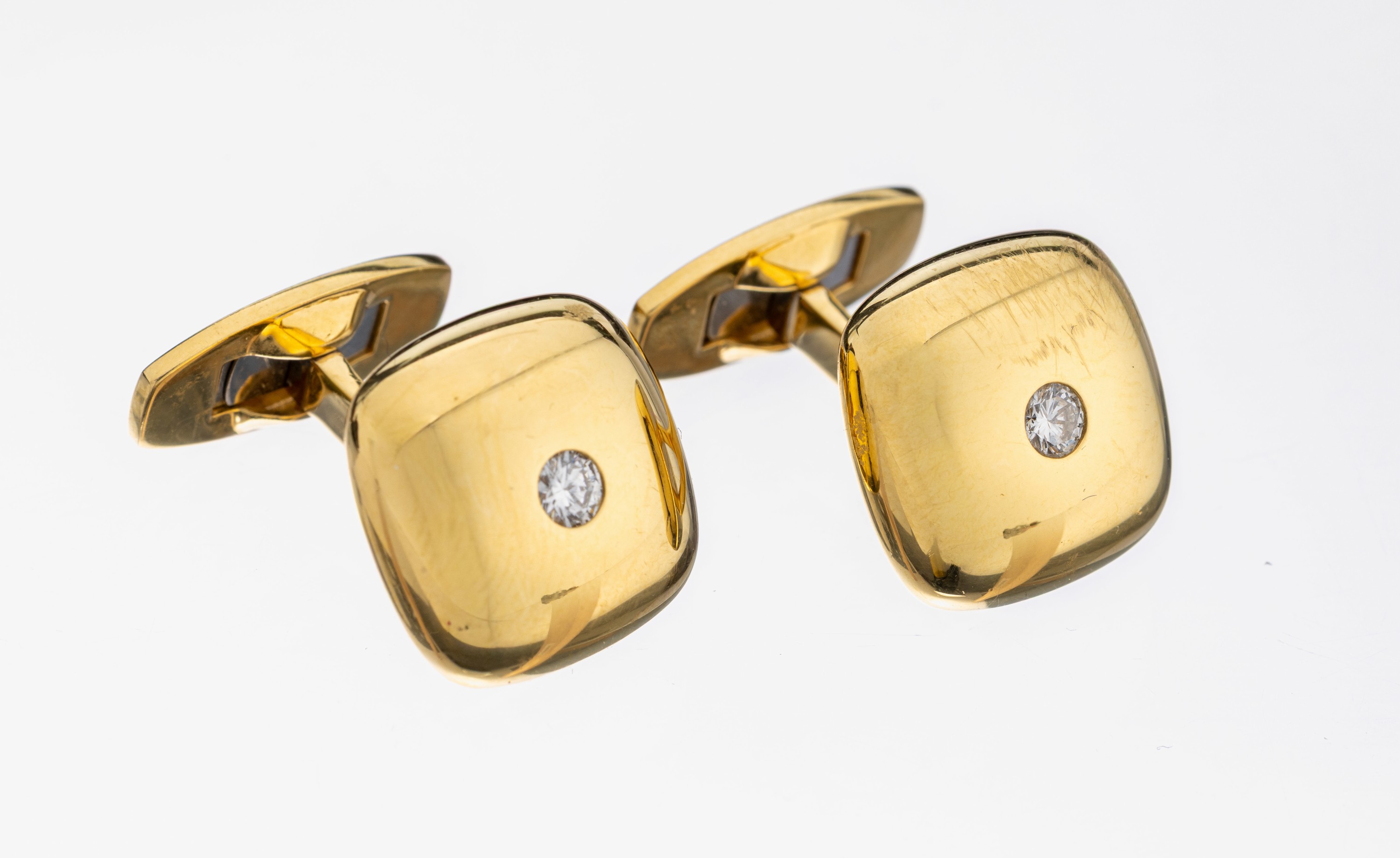Image 27107890 - Paar 18 kt Gold Brillant-Manschettenknöpfe, GG 750/000, schlichtes Design, 2 Brillanten ...