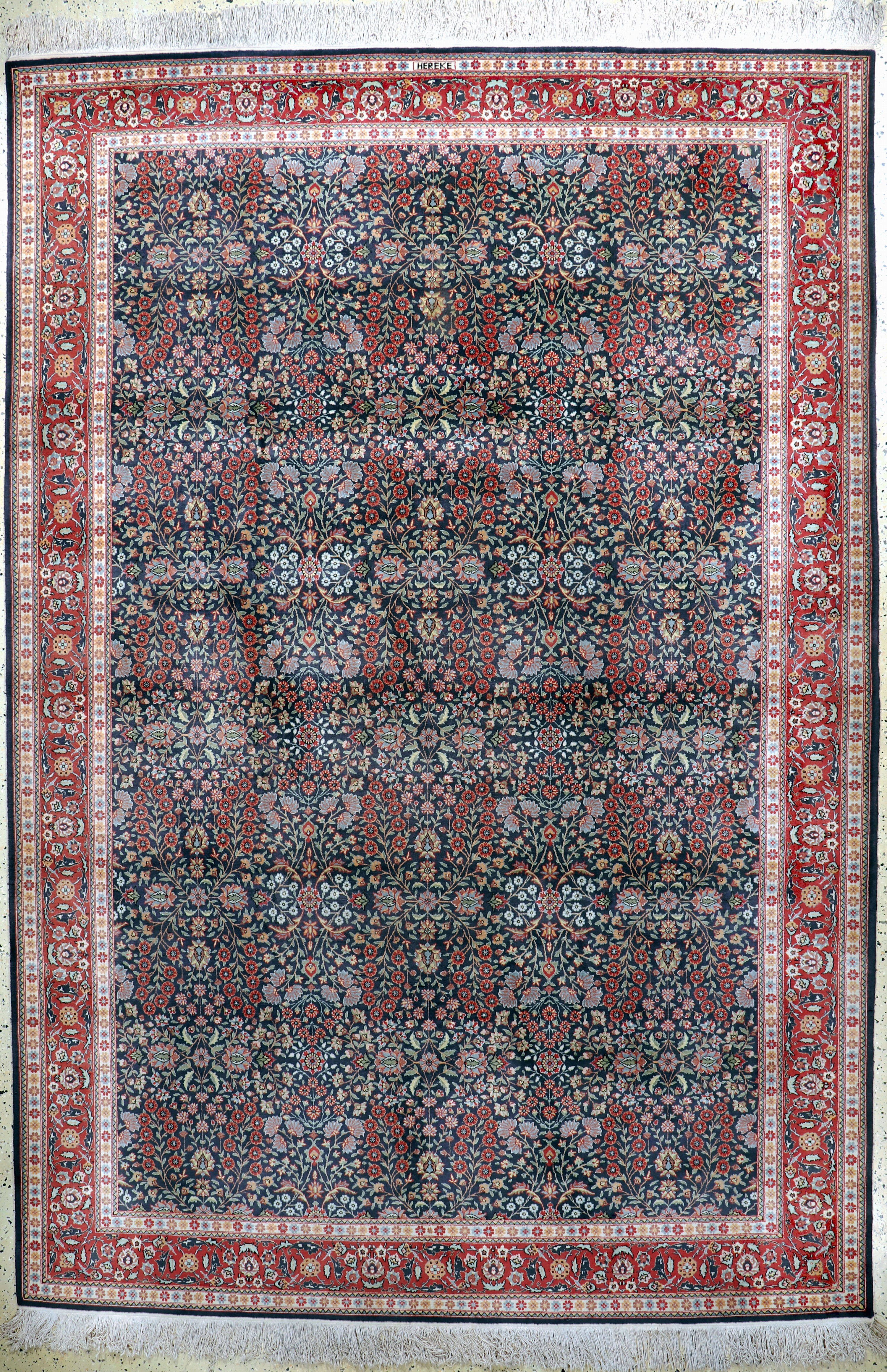 Image 27108313 - Hereke fein signiert, Türkei, Mitte 20.Jhd,Wolle auf Baumwolle, ca. 340 x 230 cm, EHZ: ...