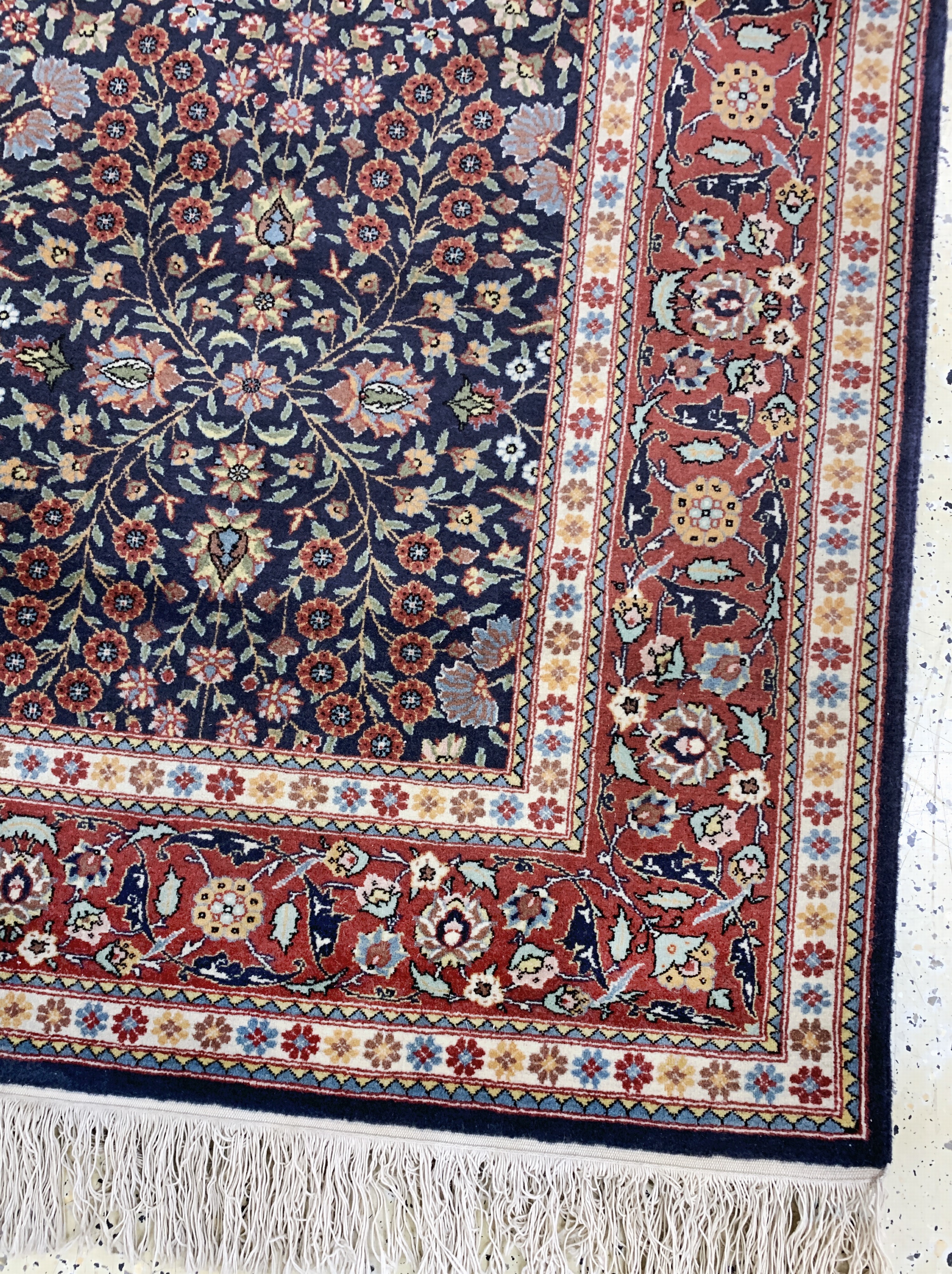 Detail f: Hereke fein signiert, Türkei, Mitte 20.Jhd,Wolle auf Baumwolle, ca. 340 x 230 cm, EHZ: 2