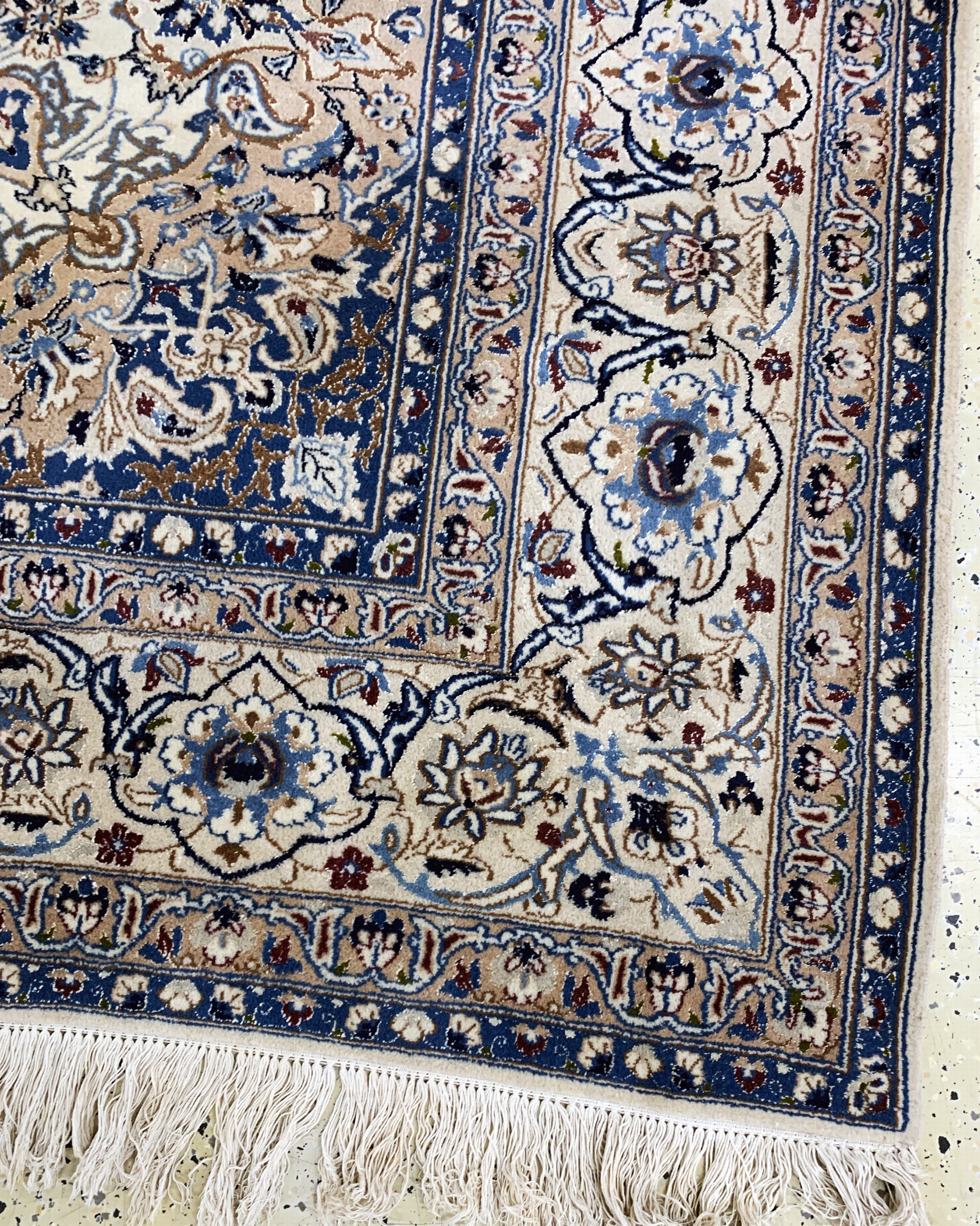 Detail f: Nain fein(9 La), Persien, Mitte 20.Jhd, Korkwolle mit Seide, ca. 350 x 250 cm, Reinigungsbedürftig, EHZ: 2