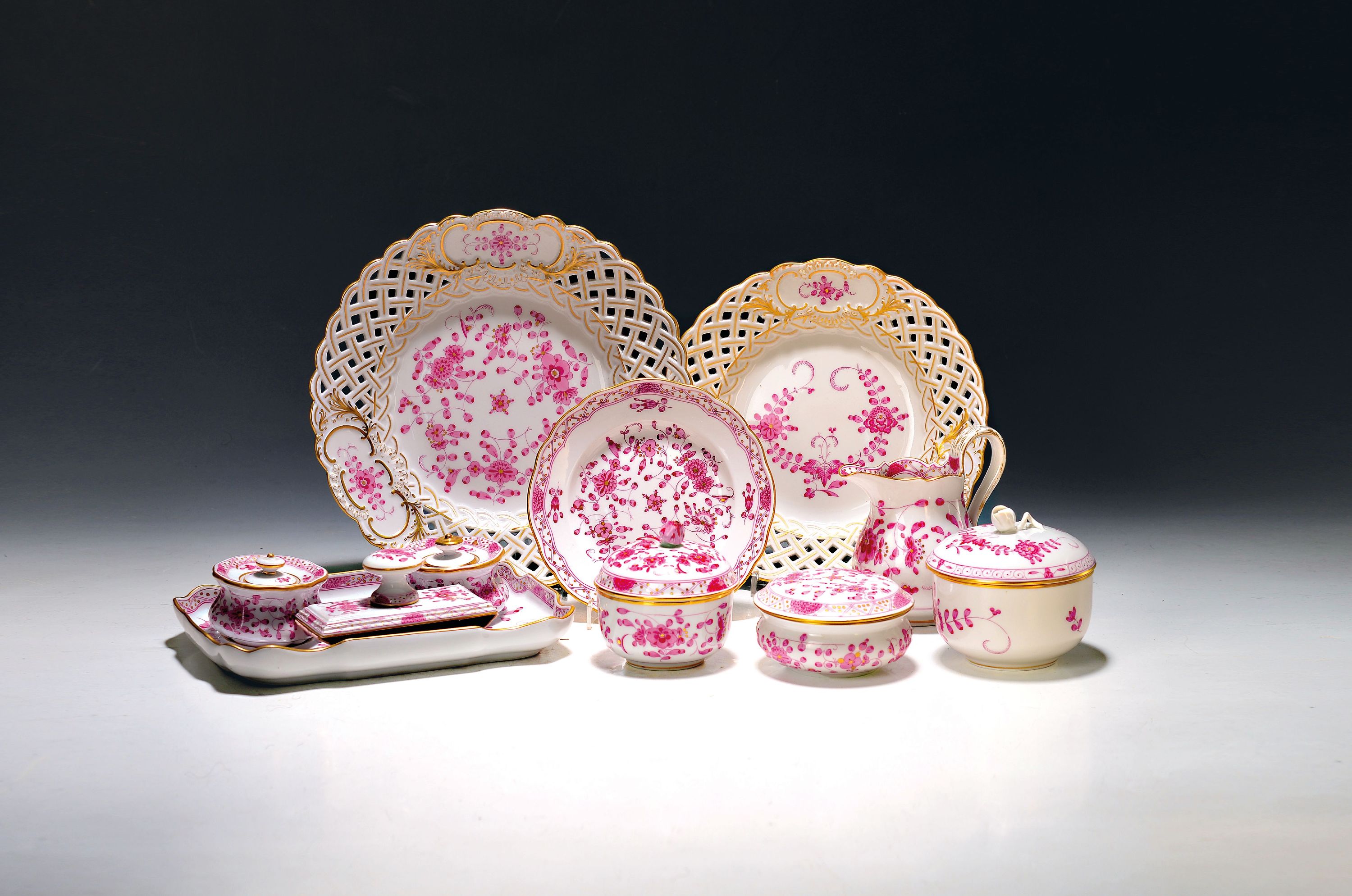 Image 27108368 - Tintenzeug und 2 Deckeldosen, Meissen 1924-33, reiche indische Malerei in, Purpur, ...
