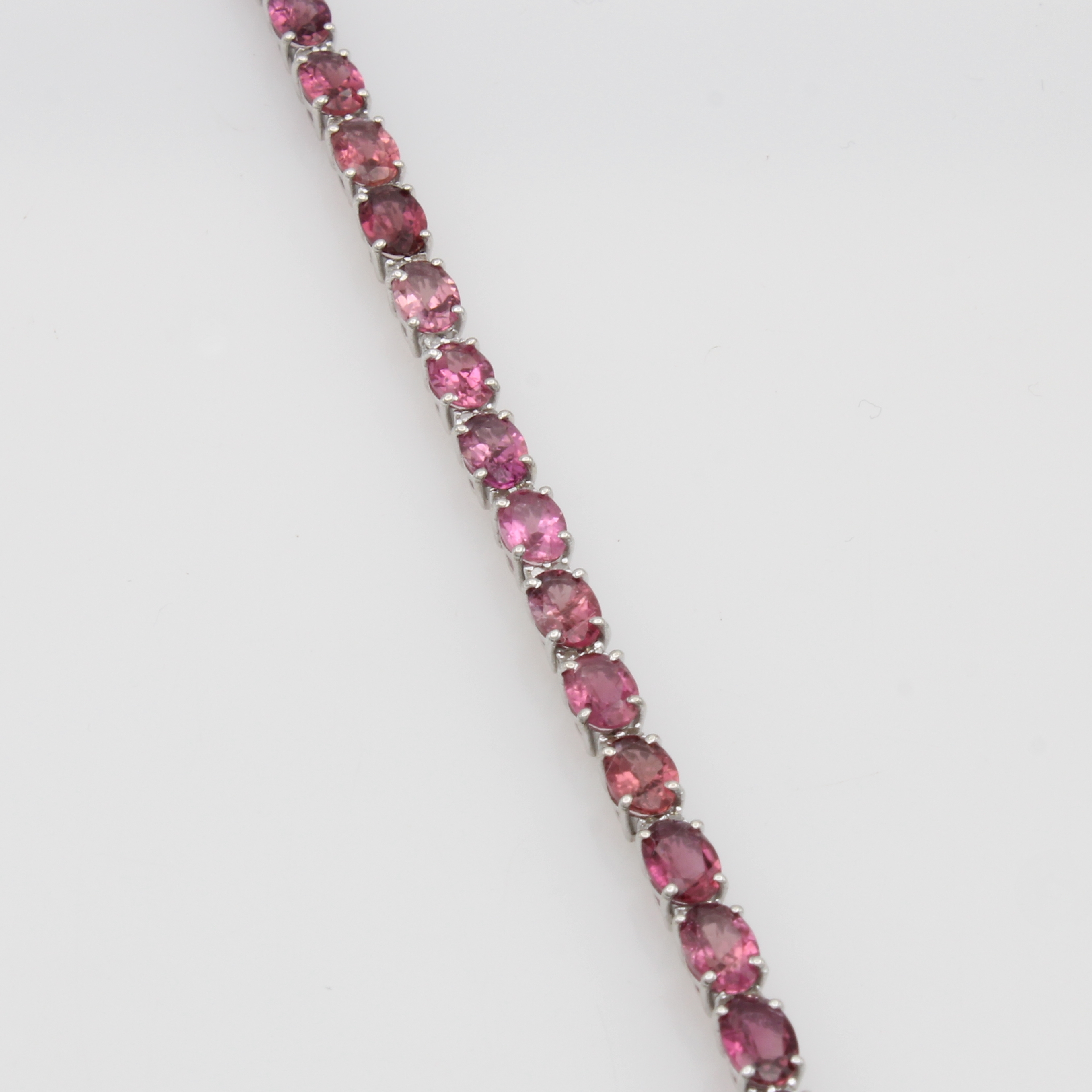 Image 27108412 - Armband mit Turmalinen und Diamanten, 925er silber, pinkfarb., ovale Turmaline zus. ca. ...