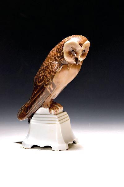 Image Große Porzellanfigur, Rosenthal, um 1920, Entwurf Wilhelm Veit, Eule auf getrepptem ...