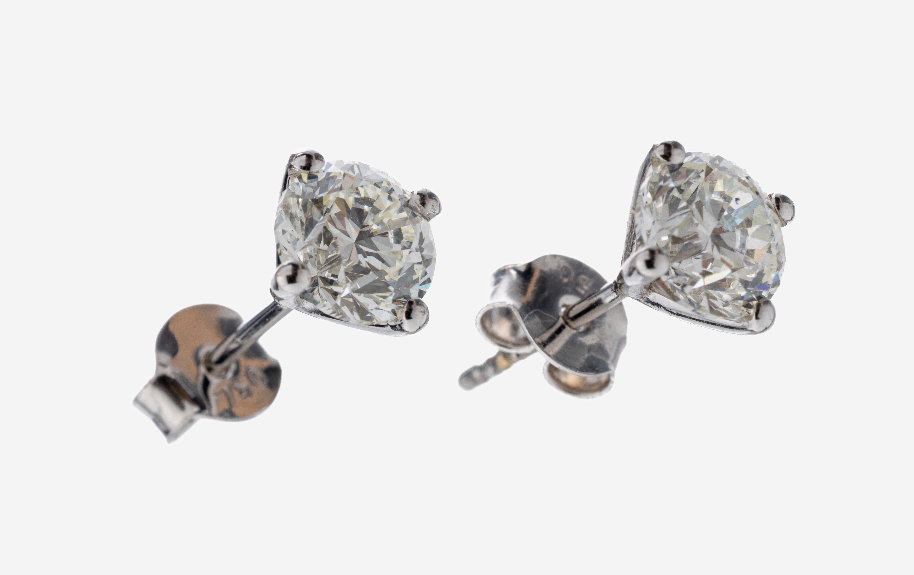 Image 27109159 - Paar 18 kt Gold Brillant-Ohrstecker, WG 750/000, 2 Brillanten zus. ca. 2.0 ct feines ...