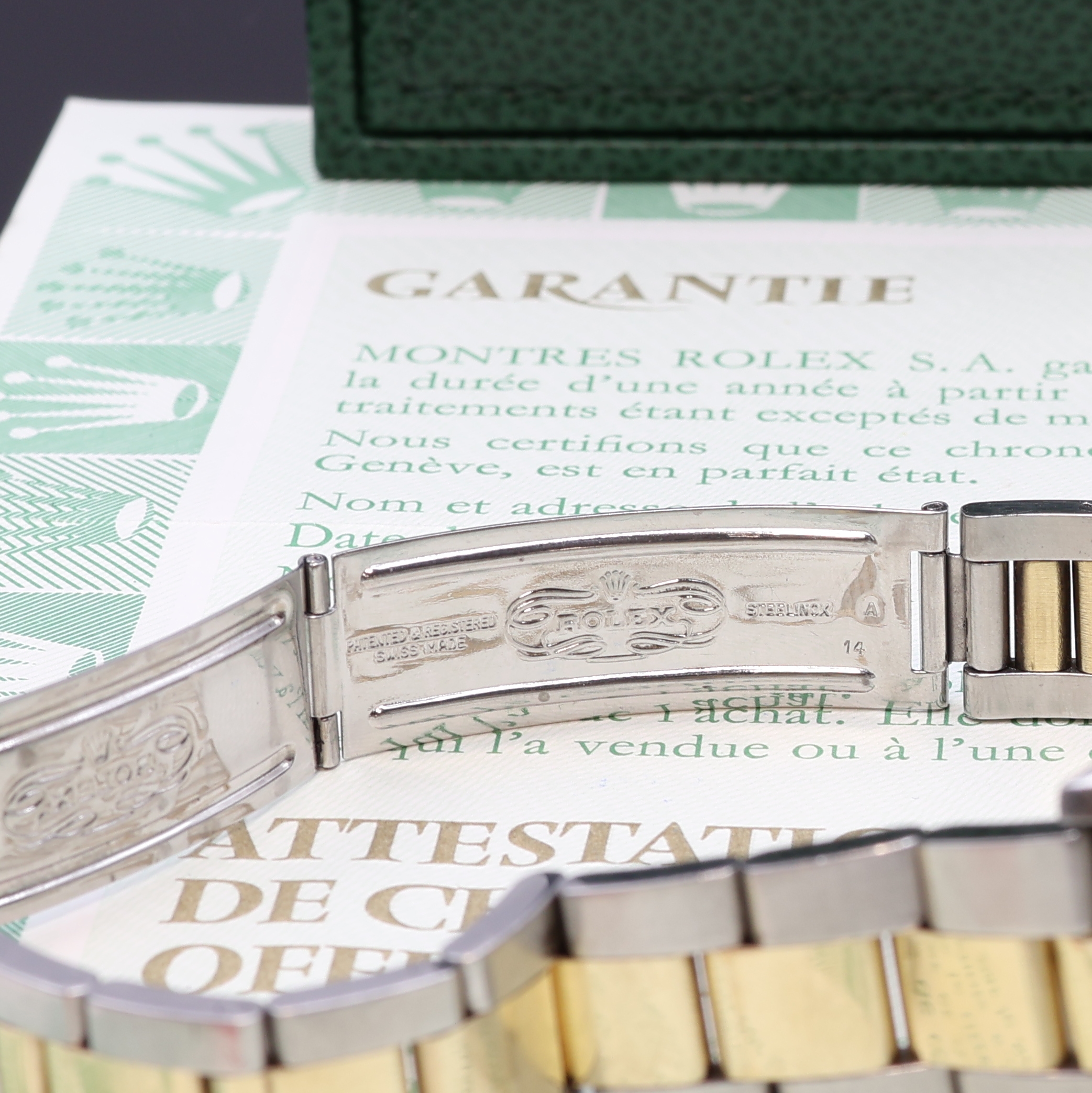 Detail c: ROLEX Oyster Perpetual Date Herrenarmbanduhr Referenz 1505, Automatik, Chronometer der Superlative in Edelstahl, verg. Lünette, Boden und Goldkrone ...