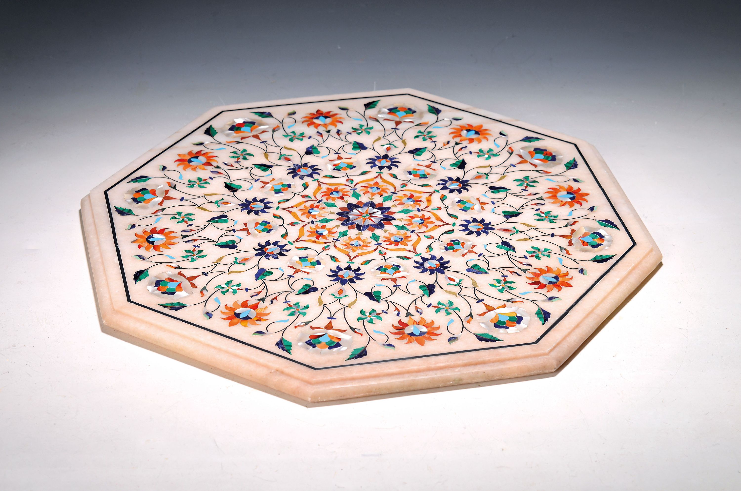 Image 27109240 - Pietra-Dura-Platte, Agra/Jaipur, weißer Marmor mit Einlagen aus Perlmutt und Lapis ...