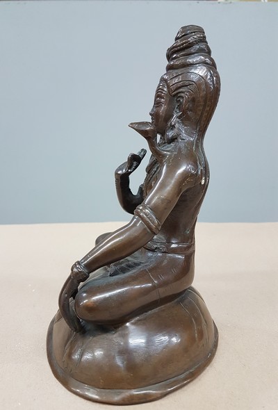 27109201d - Bronzefigur/Shiva, Indien, wohl 19. Jh., patiniert, mit Schlange um den Hals, auf einem ...