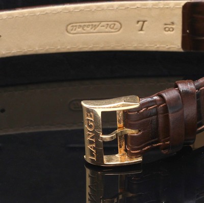 27109218b - A. LANGE & SÖHNE feine Herrenarmbanduhr Cabaret Referenz 107.031 in RoseG 750/000, ...