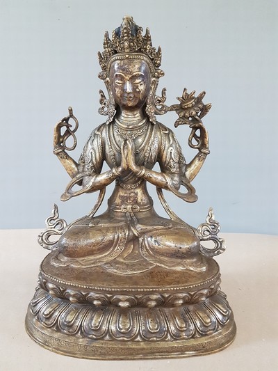 27109235a - Chinesische Bronze Figur, Avalokiteshvara, Tibet, wohl um 1900, vierarmiger Boddhisattva ...
