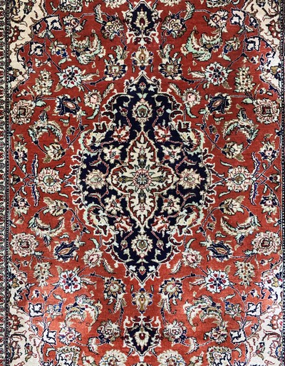 27109343c - Ghom Seide, Persien, Ende 20.Jhd, reine Naturseide, ca. 120 x 77 cm, leicht verfärbt, ...