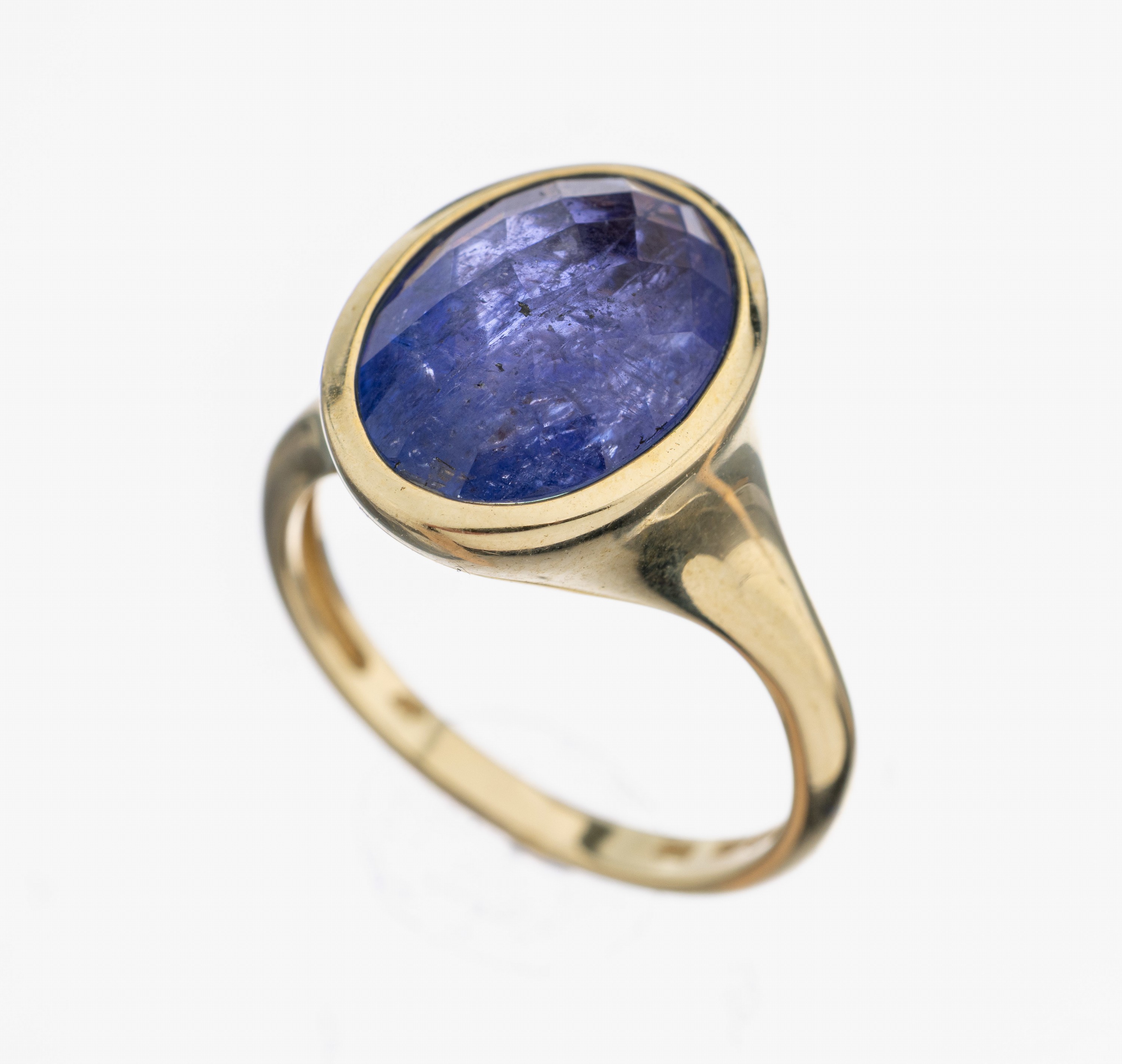 Image 27109561 - 14 kt Gold Tansanit-Ring, GG 585/000, ovalfacett. Tansanit ca. 4.0 ct, RW 57, ca. 6.9 g