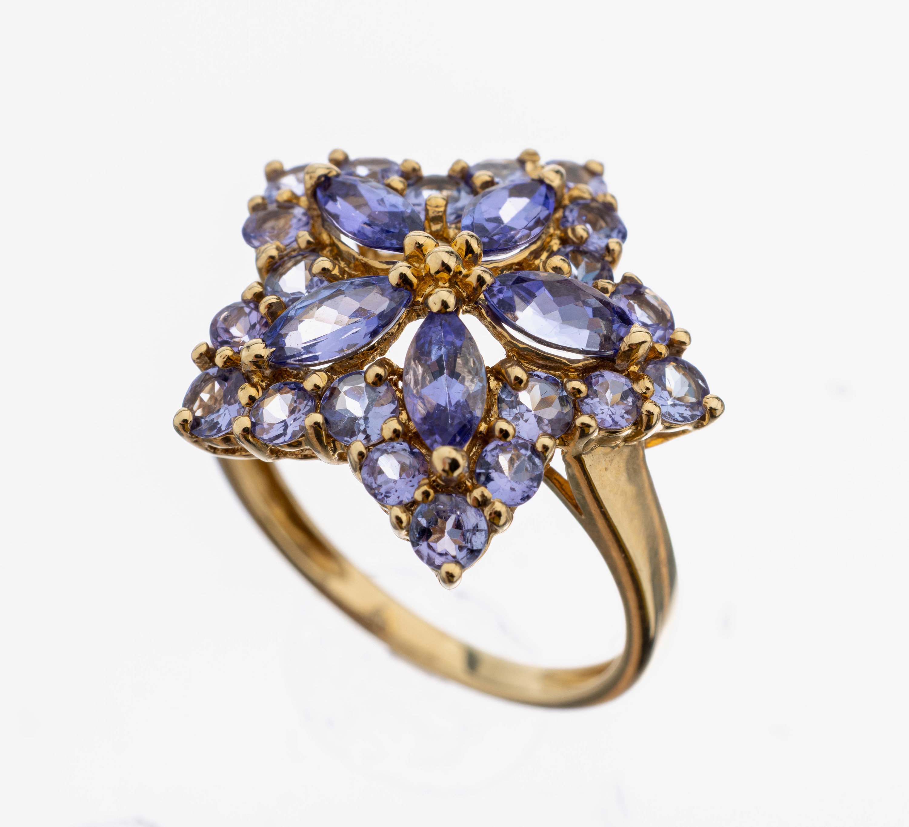 Image 27109562 - 14 kt Gold Tansanit-Ring, GG 585/000, blütenf. Ringkopf, 5 Tansanit-Navettes und 20 ...
