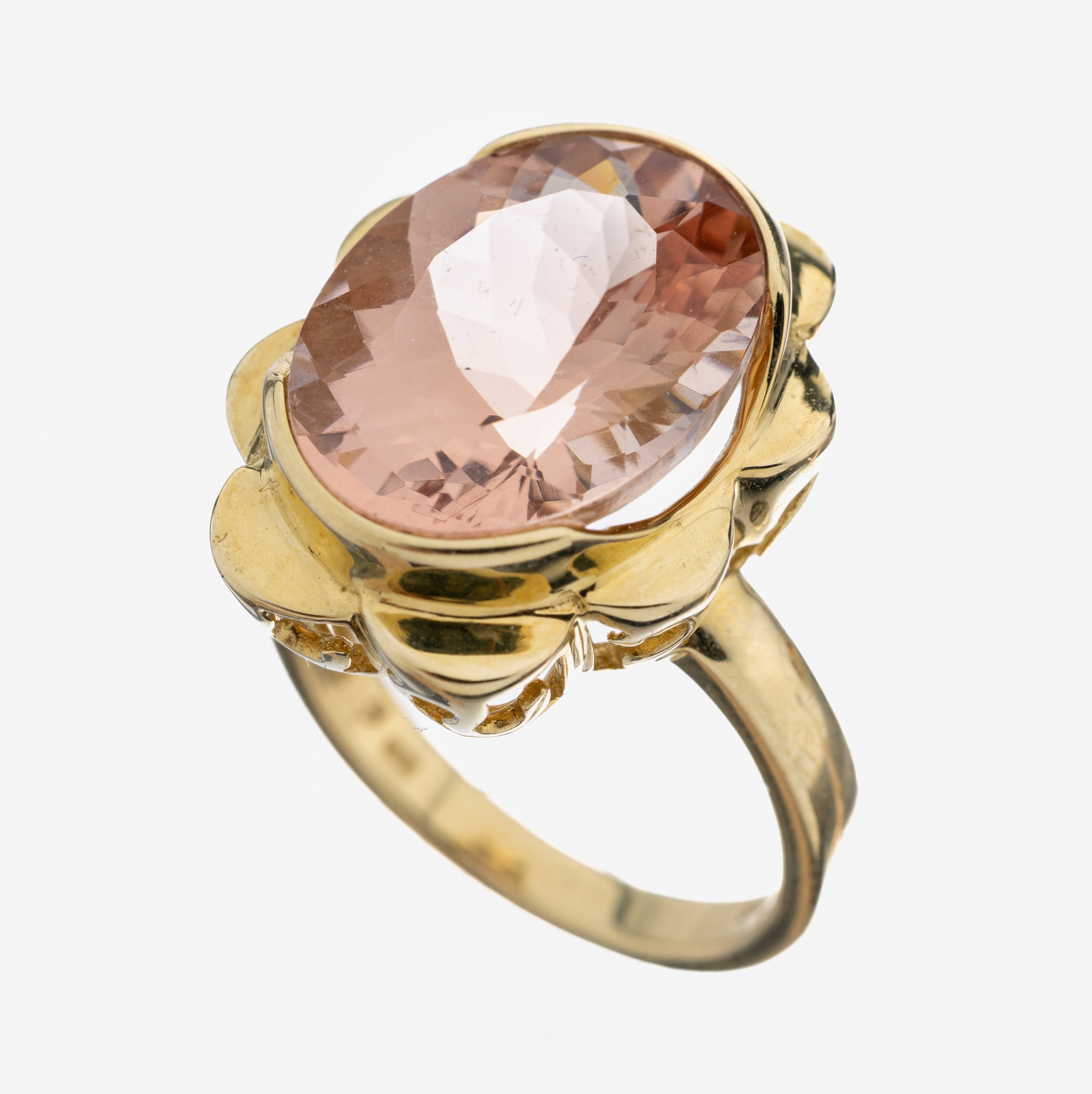 Image 27109610 - 14 kt Gold Morganit-Ring, GG 585/000, ovalfacett. Morganit ca. 8.50 ct, RW 56, ca. 7.3 g